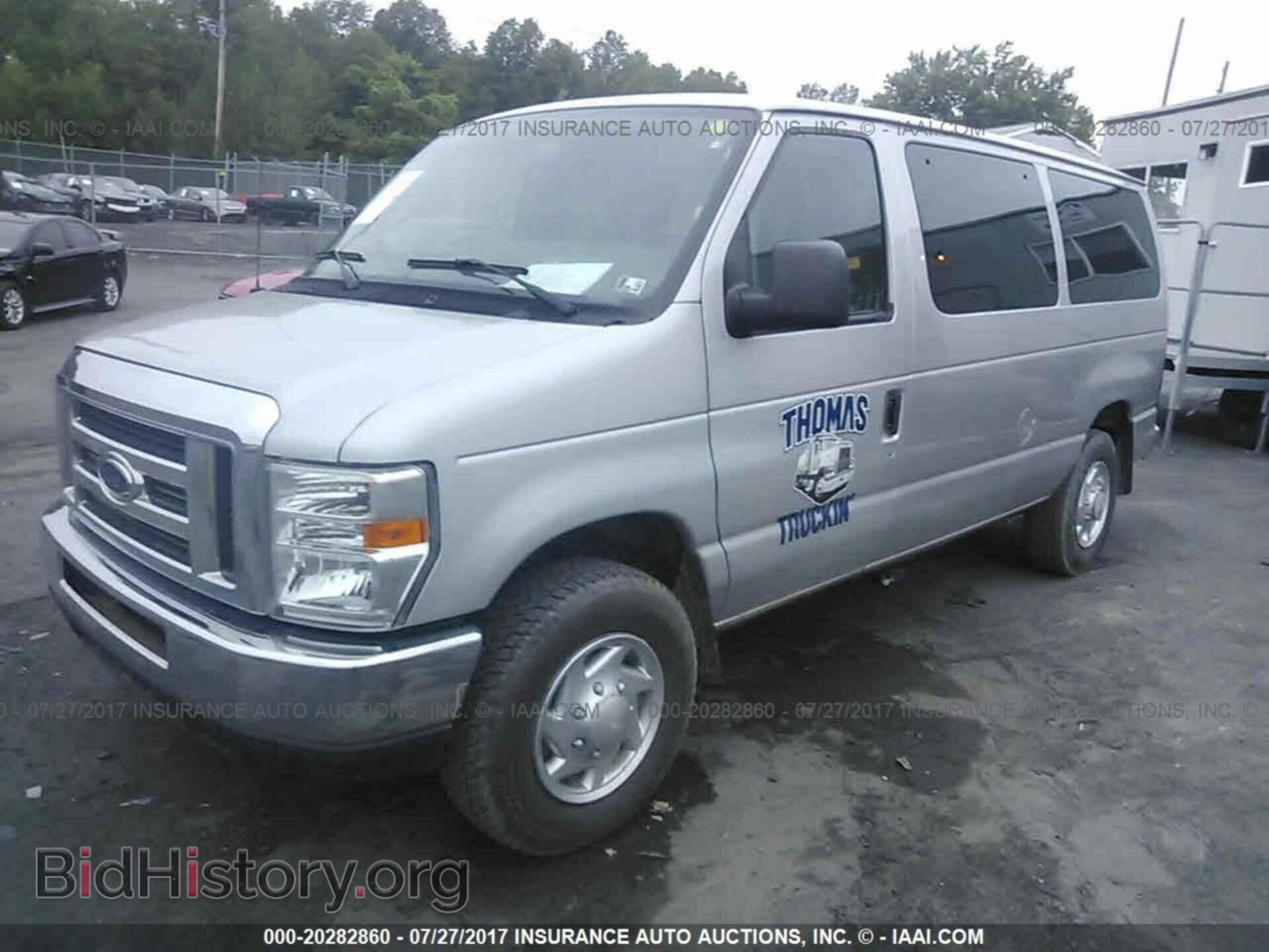 2011 Ford Econoline - VIN: 1FBNE3BL3BDA31968 - Фото 2