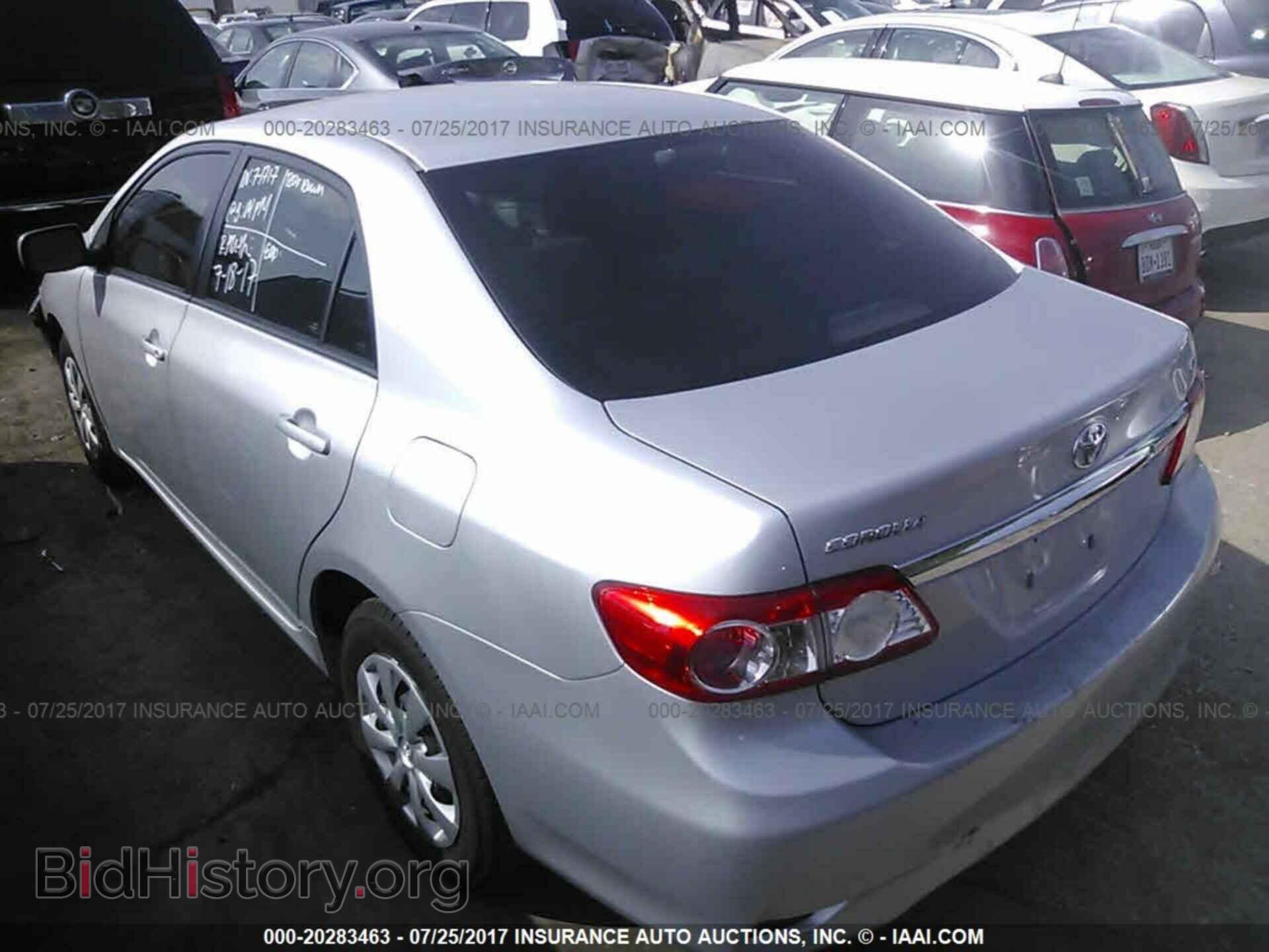 2011 Toyota Corolla - VIN: 2T1BU4EE3BC602568 - Photo 3
