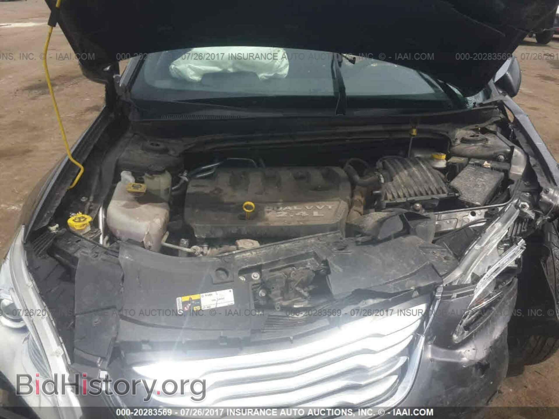 2014 Chrysler 200 - VIN: 1C3CCBBB5EN179875 - Photo 10