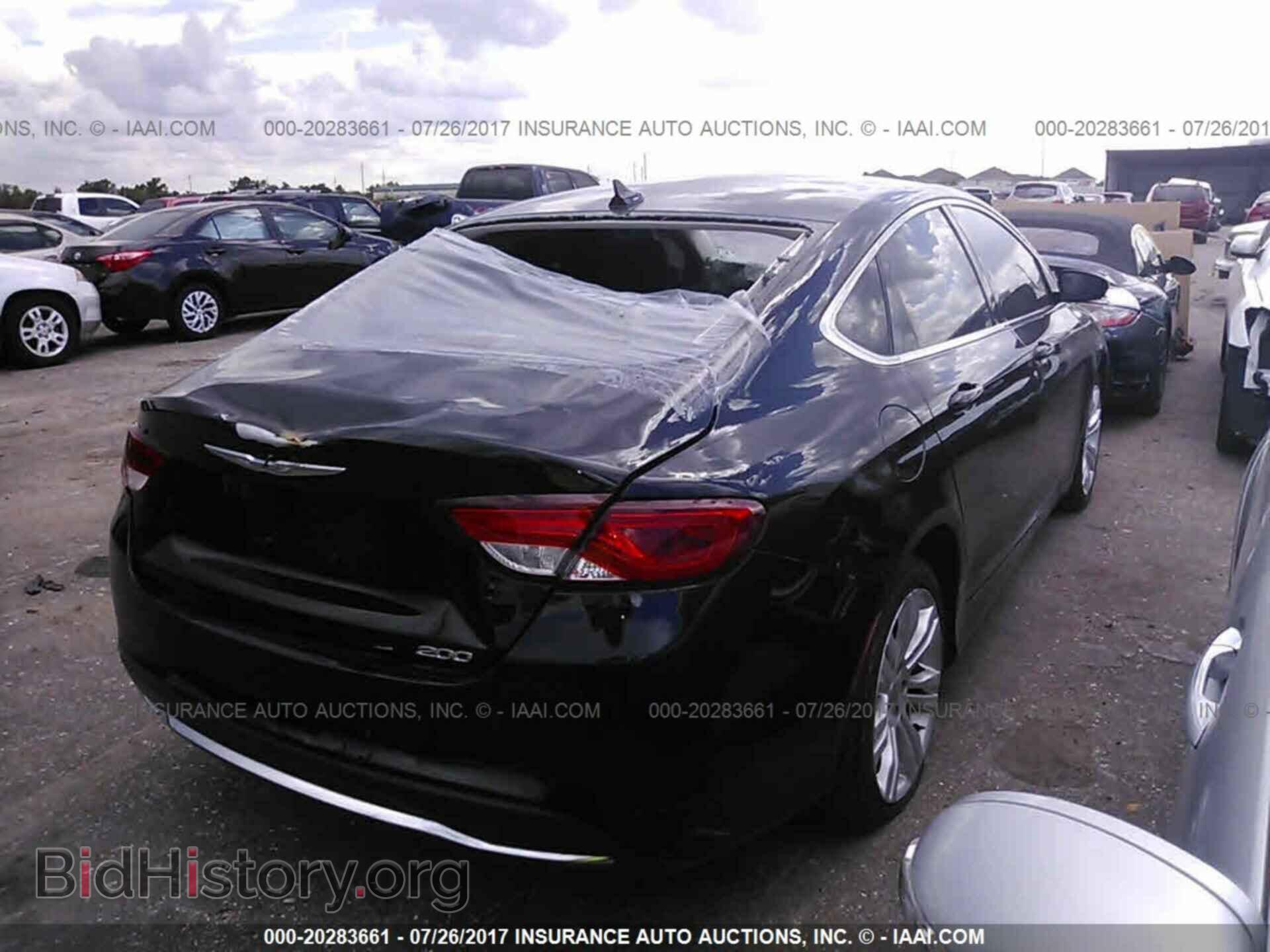 2015 Chrysler 200 - VIN: 1C3CCCAB9FN699635 - Photo 4