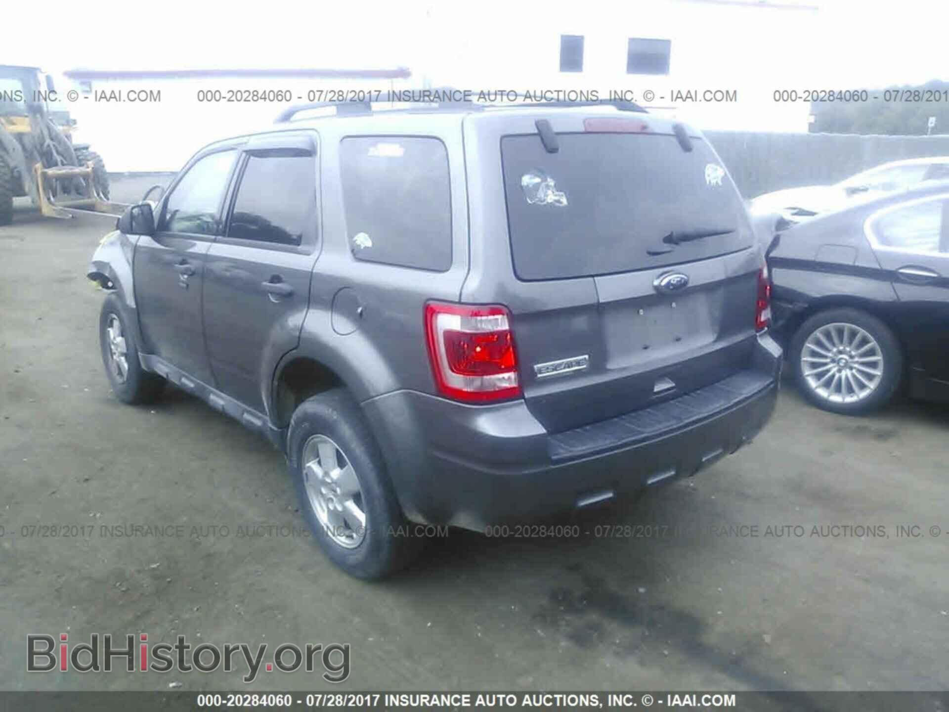 2012 Ford Escape - VIN: 1FMCU9D70CKB94434 - Photo 3