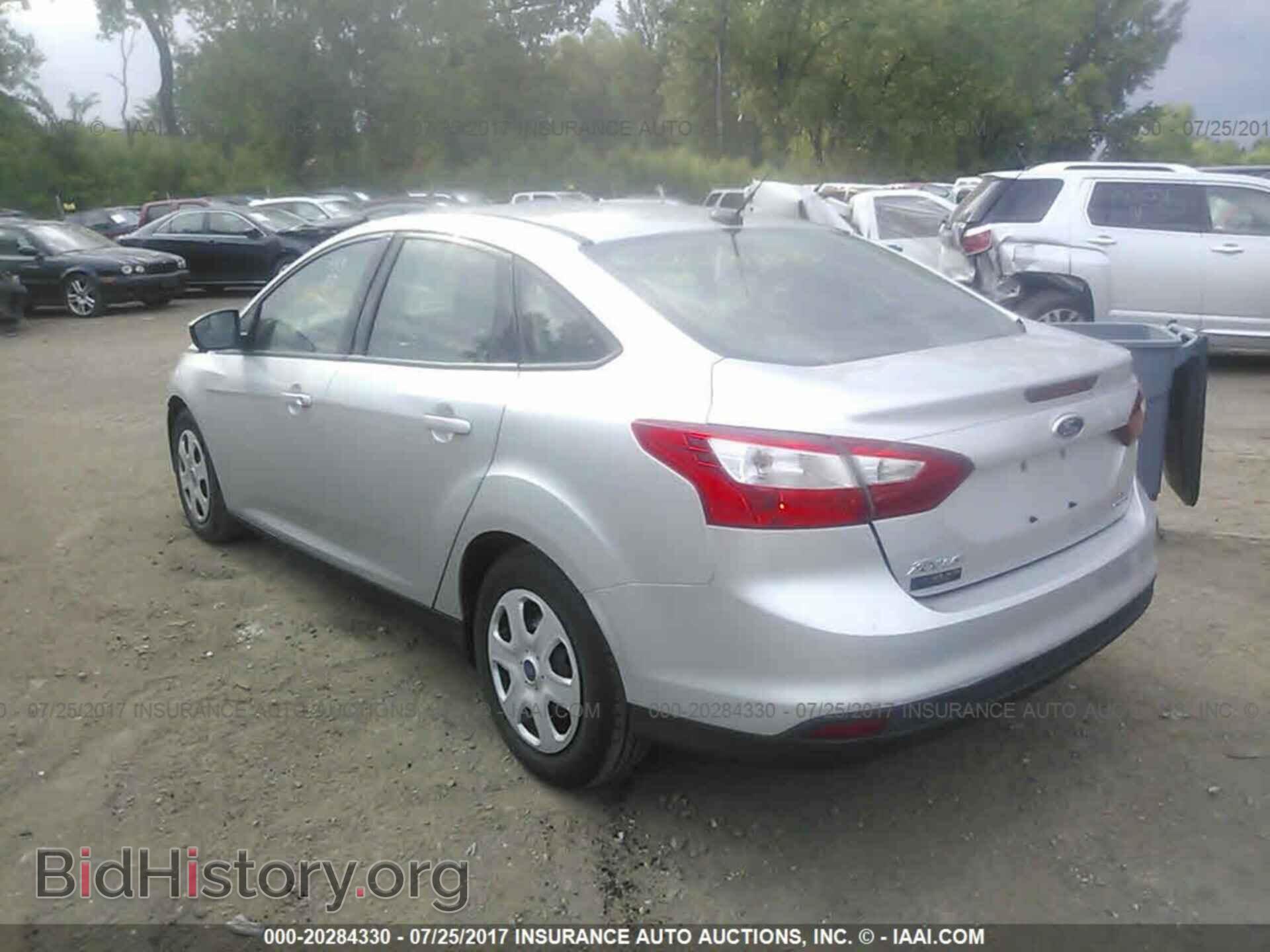 2013 Ford Focus - VIN: 1FADP3F21DL237470 - Фото 3