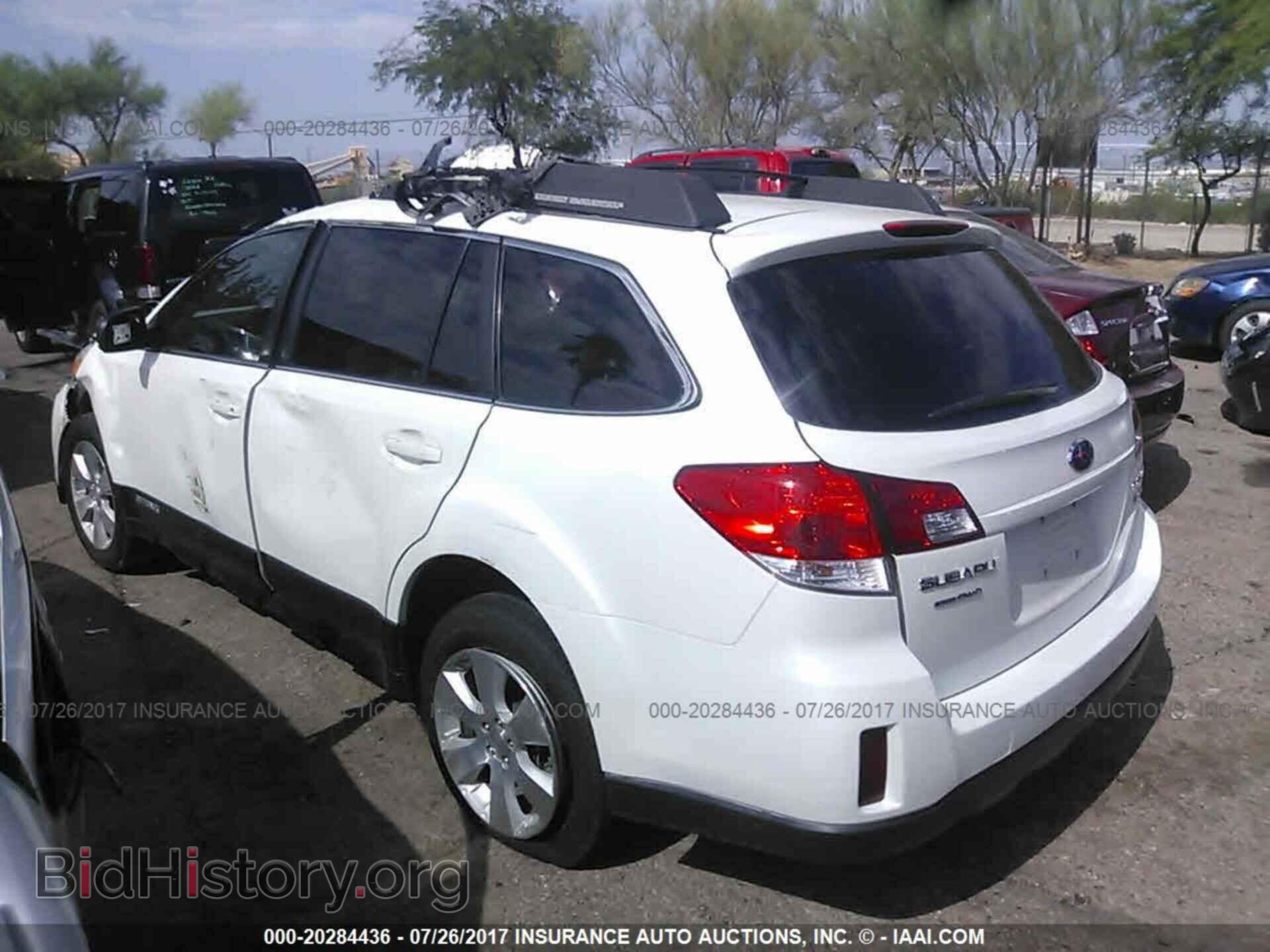 2011 Subaru Outback - VIN: 4S4BRDACXB2375010 - Фото 3