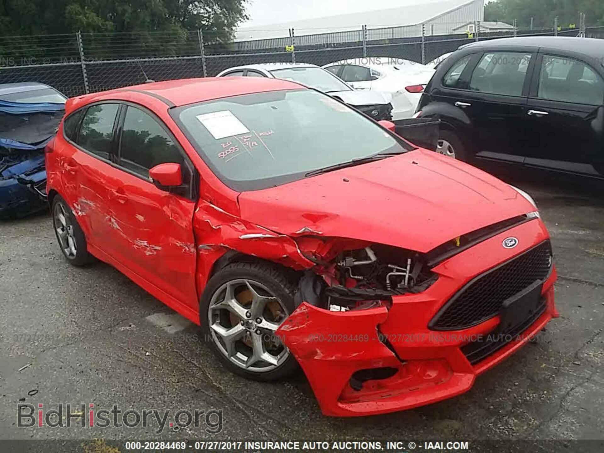 Фотография 1FADP3L96FL250803 - Ford Focus 2015