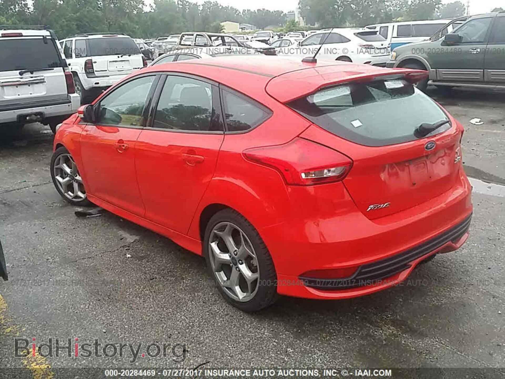 2015 Ford Focus - VIN: 1FADP3L96FL250803 - Photo 3
