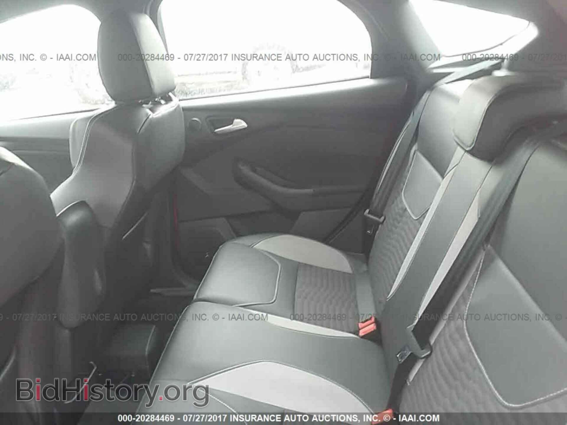 2015 Ford Focus - VIN: 1FADP3L96FL250803 - Photo 8