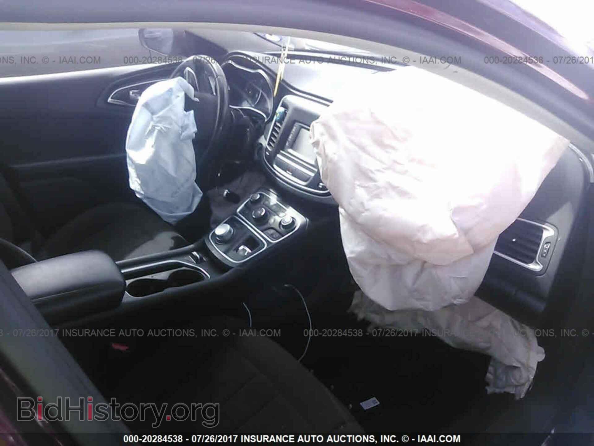 2015 Chrysler 200 - VIN: 1C3CCCAB8FN681790 - Photo 5