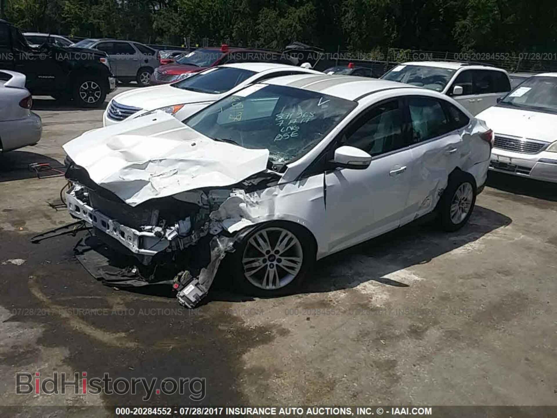 2012 Ford Focus - VIN: 1FAHP3H29CL161767 - Photo 2