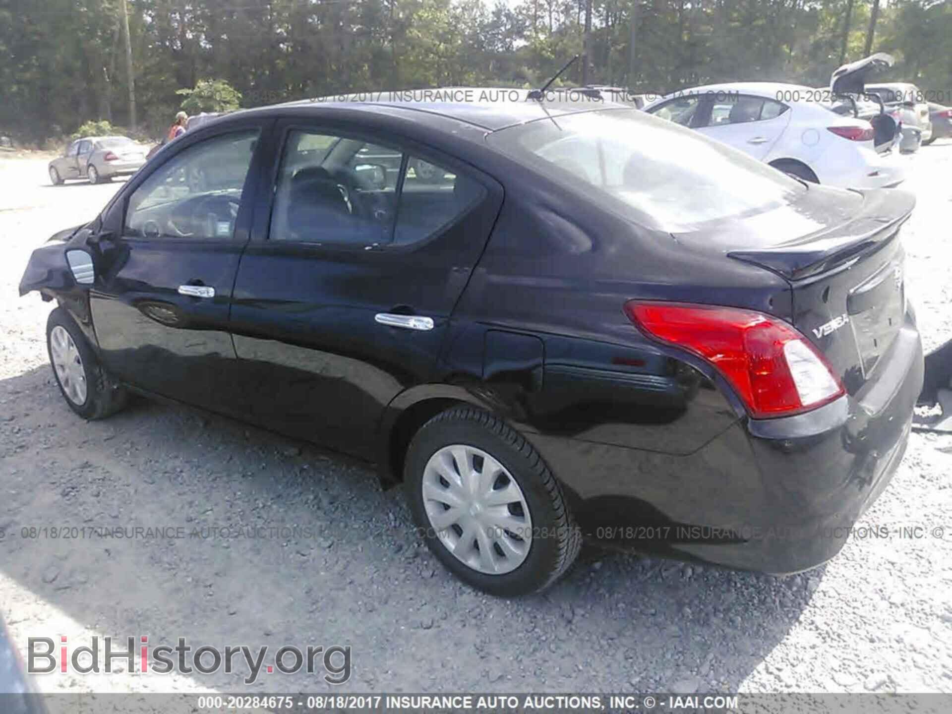 2017 Nissan Versa - VIN: 3N1CN7AP3HL805933 - Фото 3