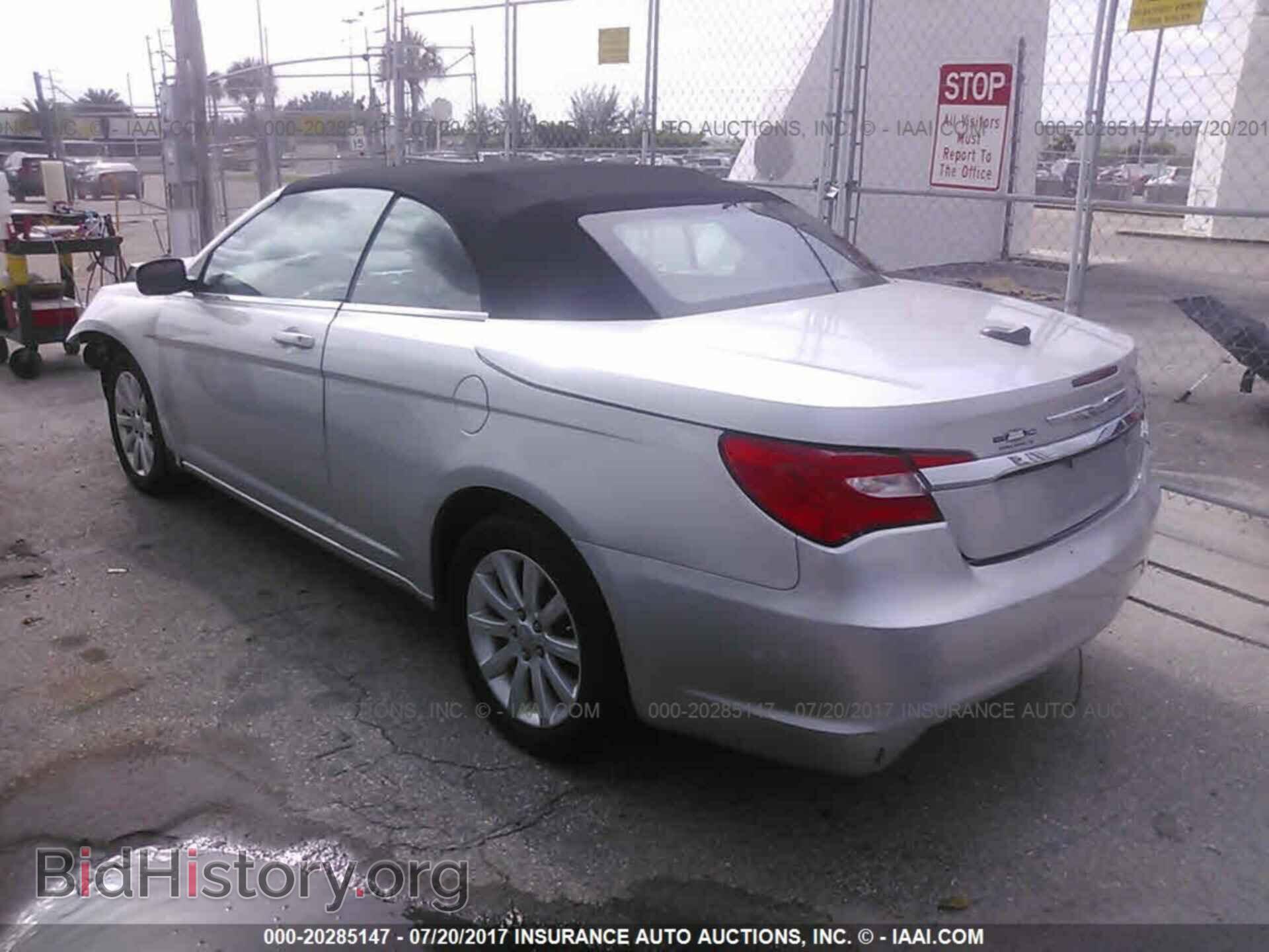 2012 Chrysler 200 - VIN: 1C3BCBEB7CN121934 - Photo 3