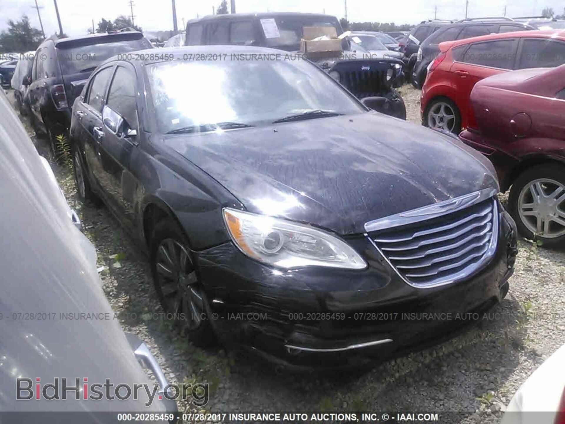 Photo 1C3CCBCG5DN553166 - Chrysler 200 2013