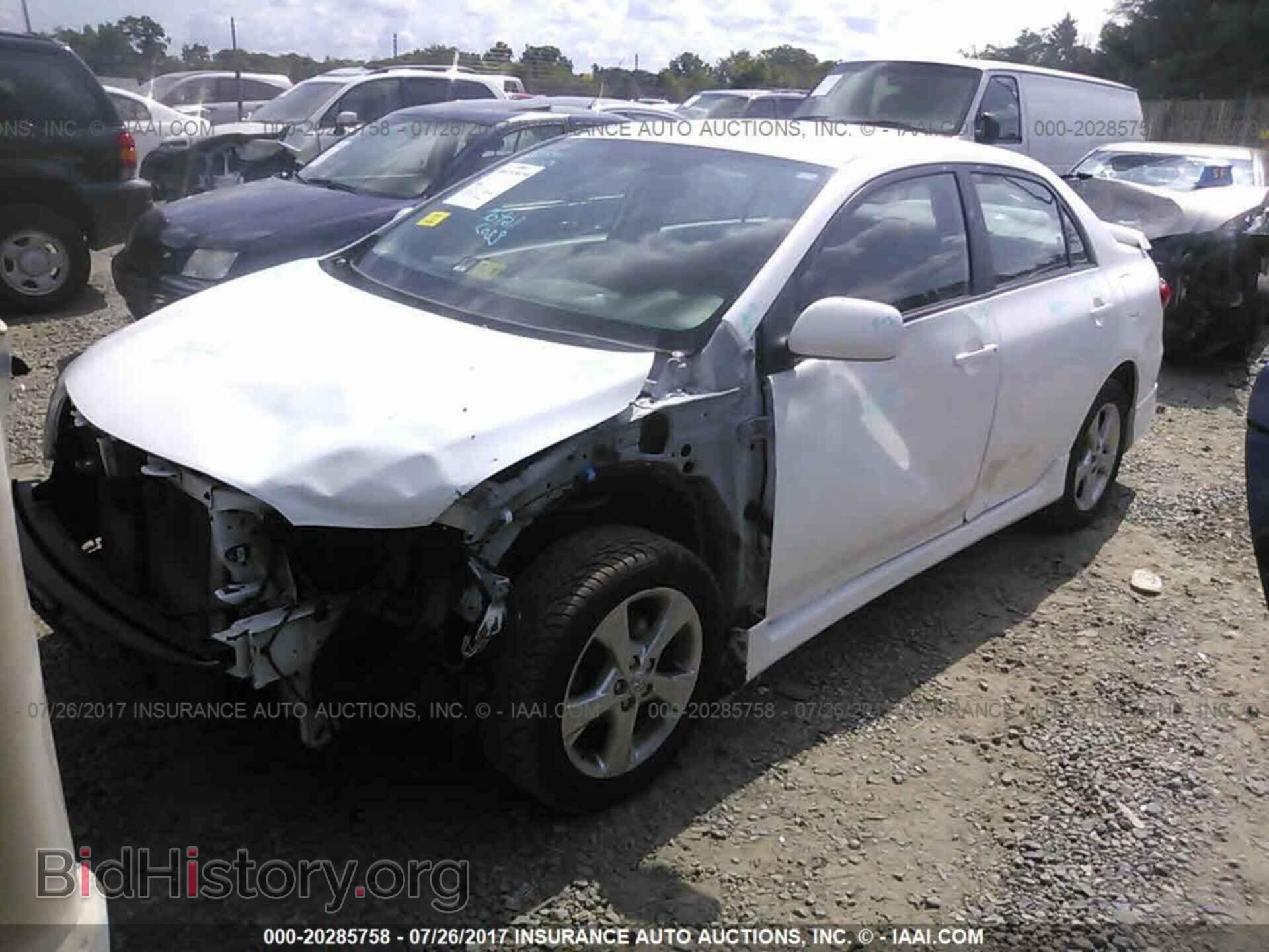 2011 Toyota Corolla - VIN: 2T1BU4EEXBC592153 - Фото 2