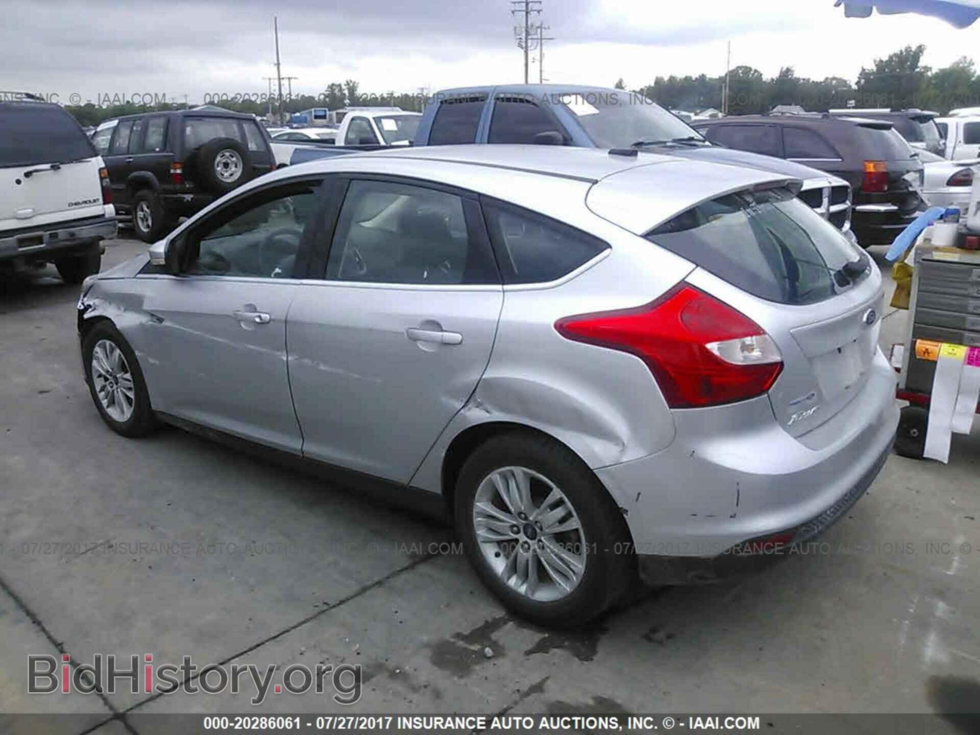 2012 Ford Focus - VIN: 1FAHP3M24CL185366 - Photo 3