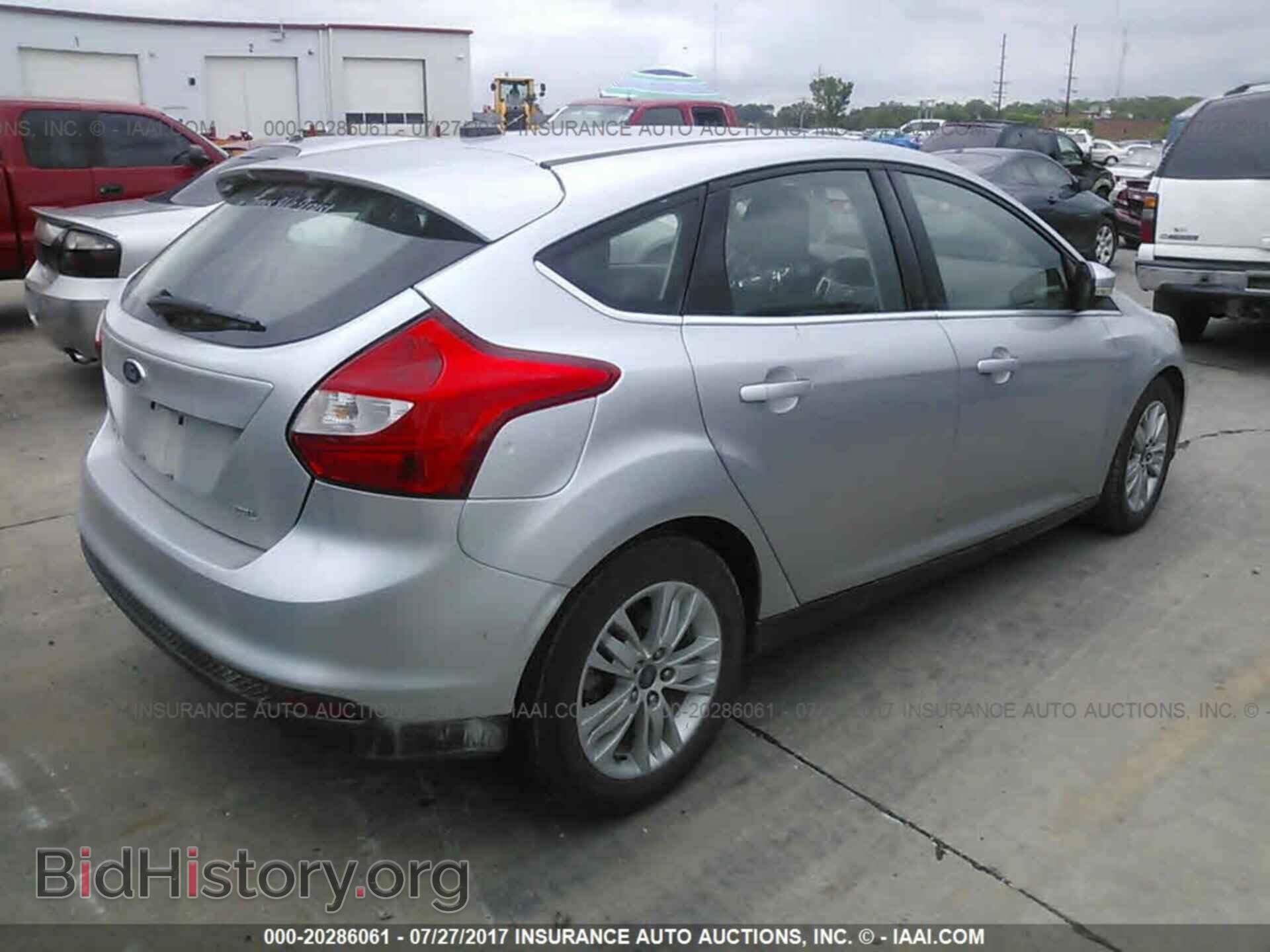 2012 Ford Focus - VIN: 1FAHP3M24CL185366 - Photo 4