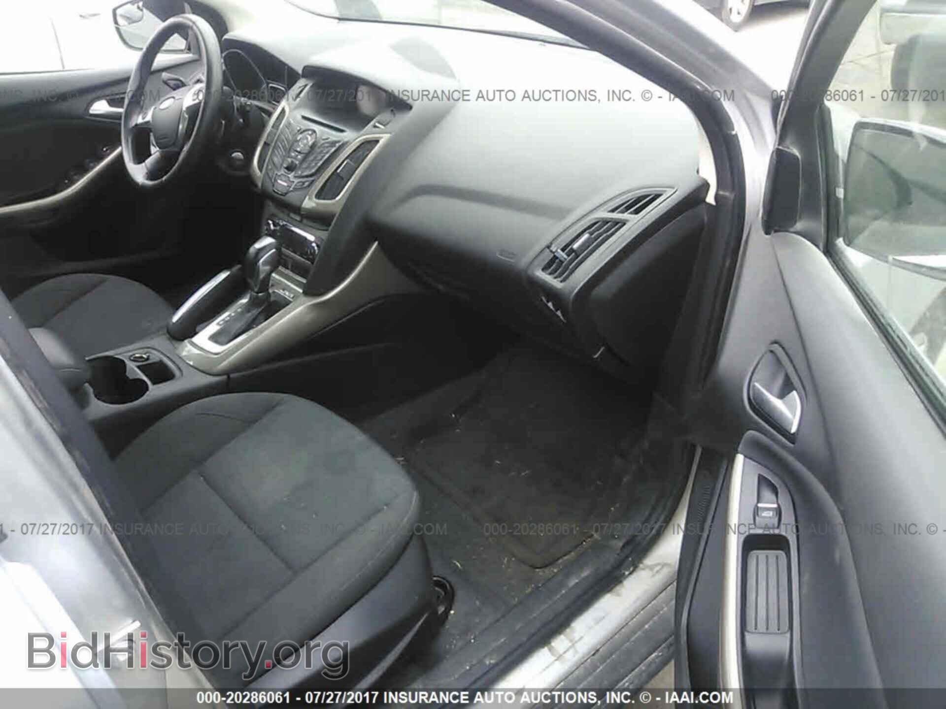 2012 Ford Focus - VIN: 1FAHP3M24CL185366 - Photo 5