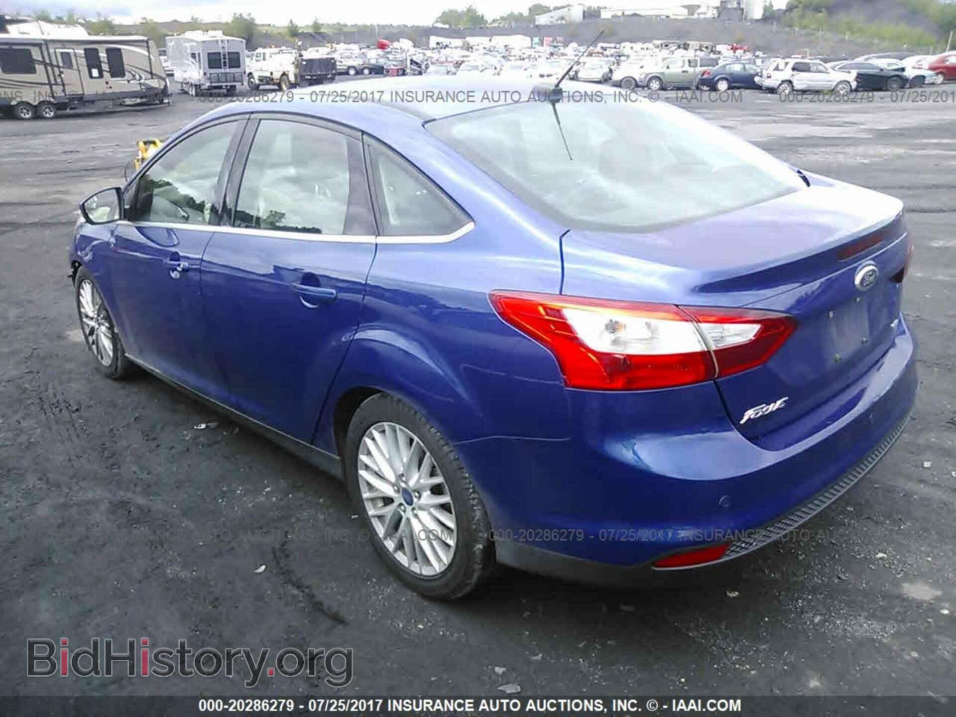 2012 Ford Focus - VIN: 1FAHP3H21CL213523 - Фото 3