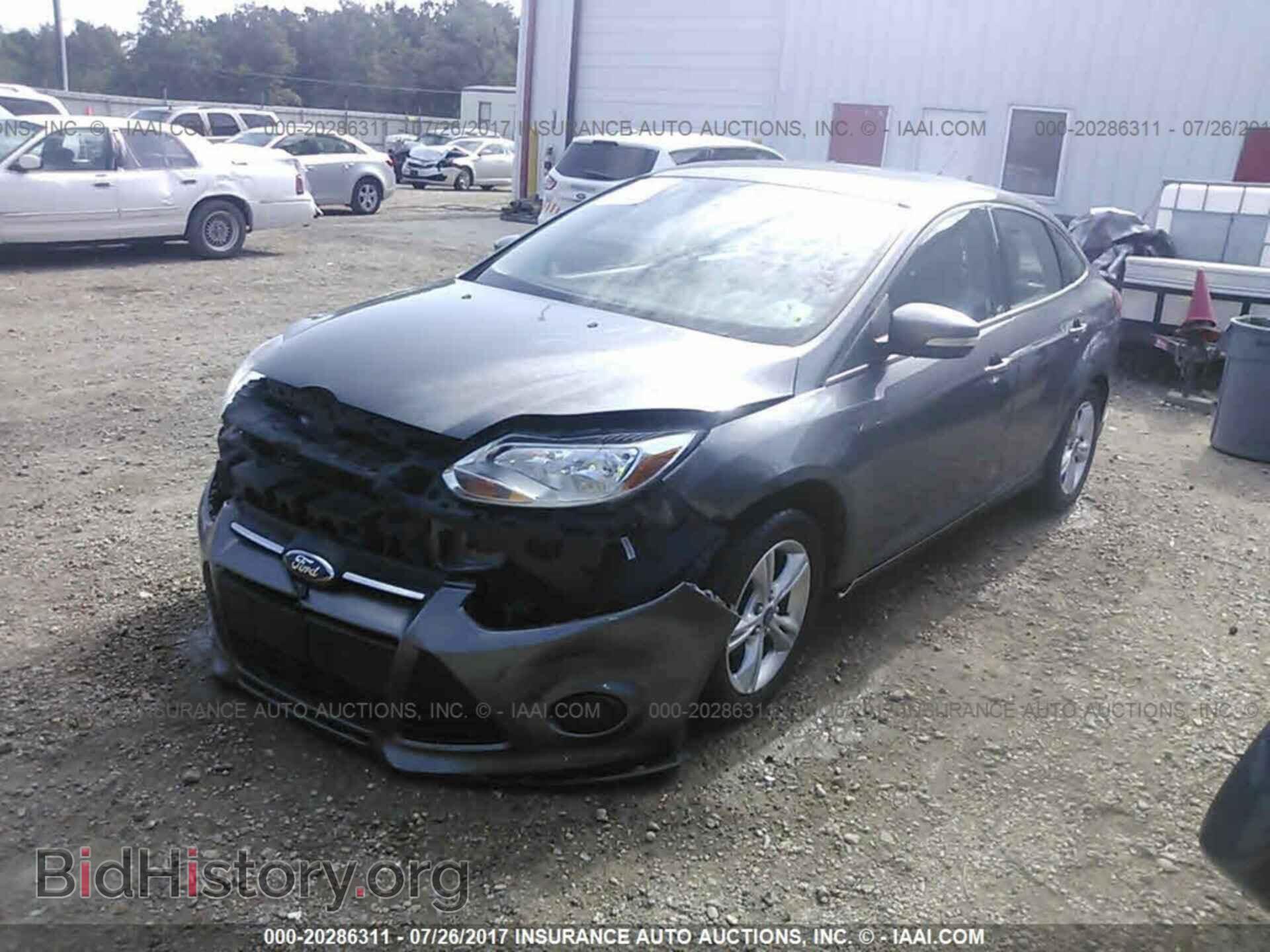 2013 Ford Focus - VIN: 1FADP3F28DL119447 - Фото 2