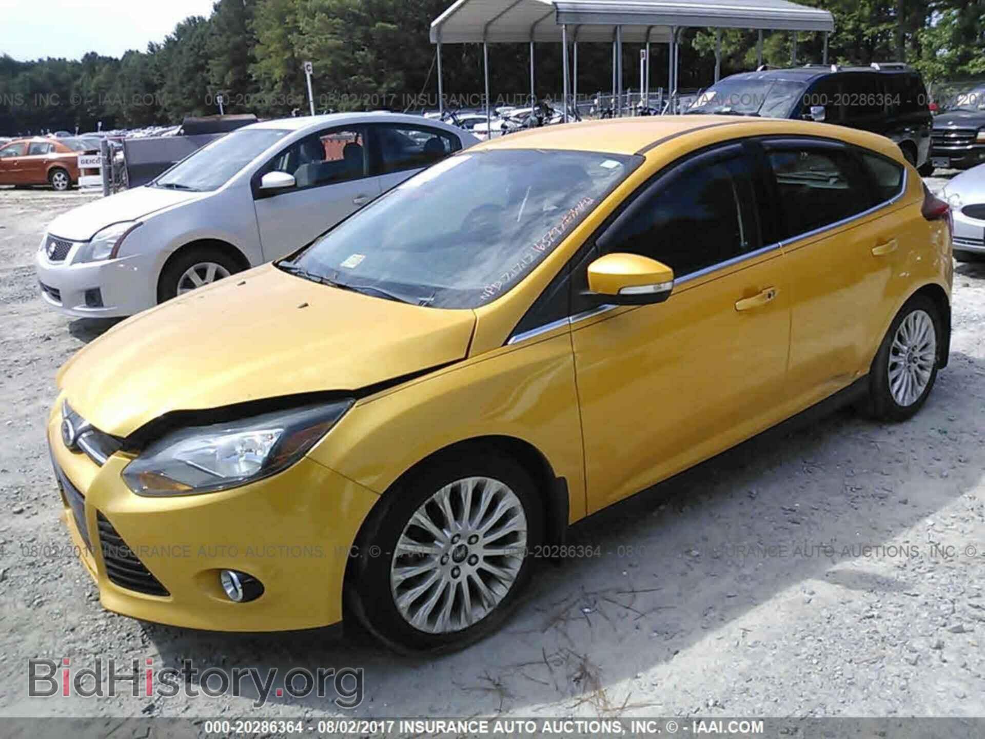 2012 Ford Focus - VIN: 1FAHP3N20CL473688 - Photo 2