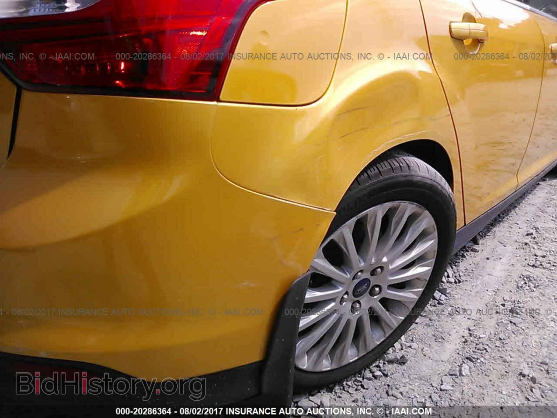 2012 Ford Focus - VIN: 1FAHP3N20CL473688 - Photo 6