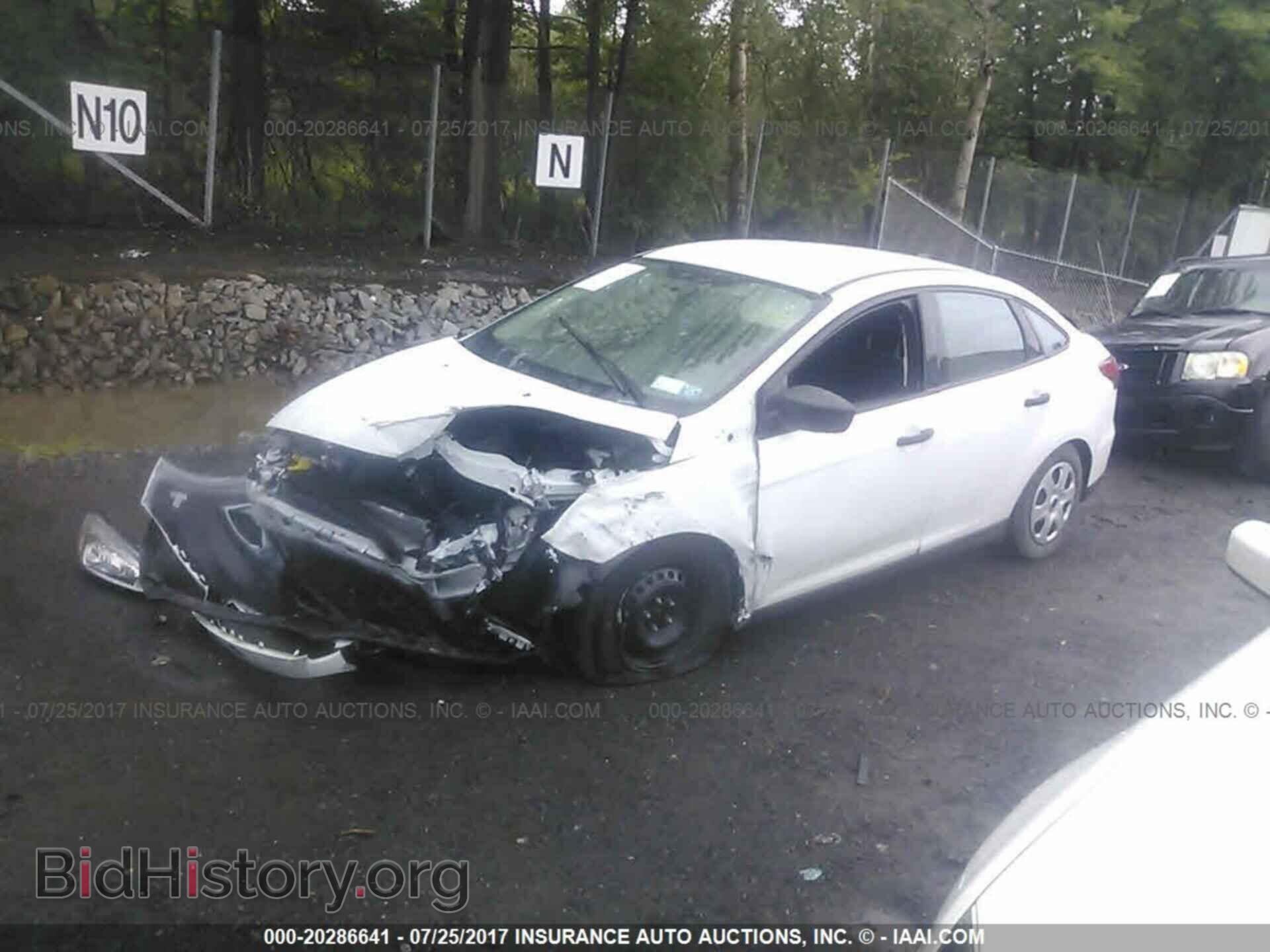 2016 Ford Focus - VIN: 1FADP3E20GL279148 - Фото 2