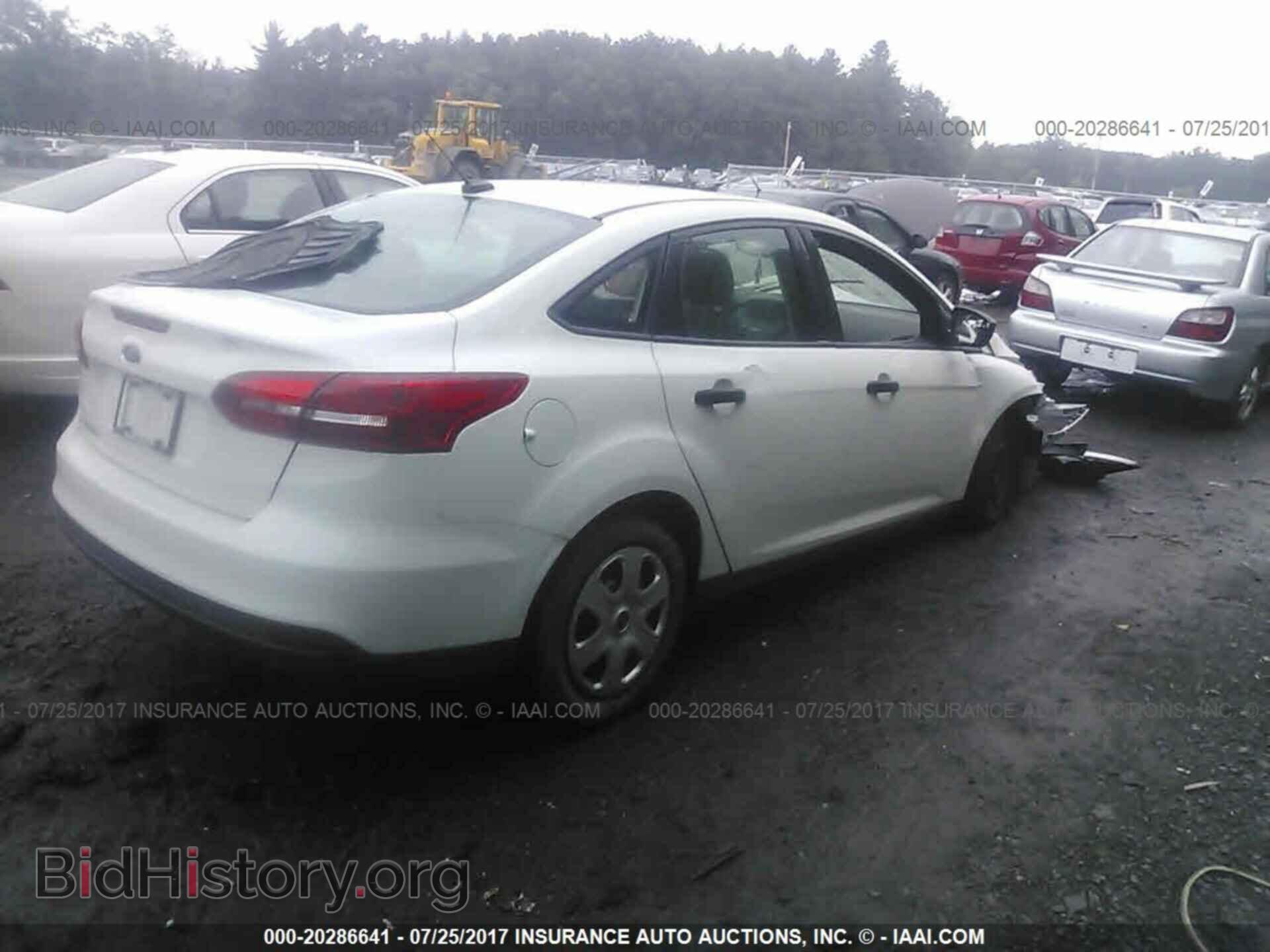 2016 Ford Focus - VIN: 1FADP3E20GL279148 - Фото 4