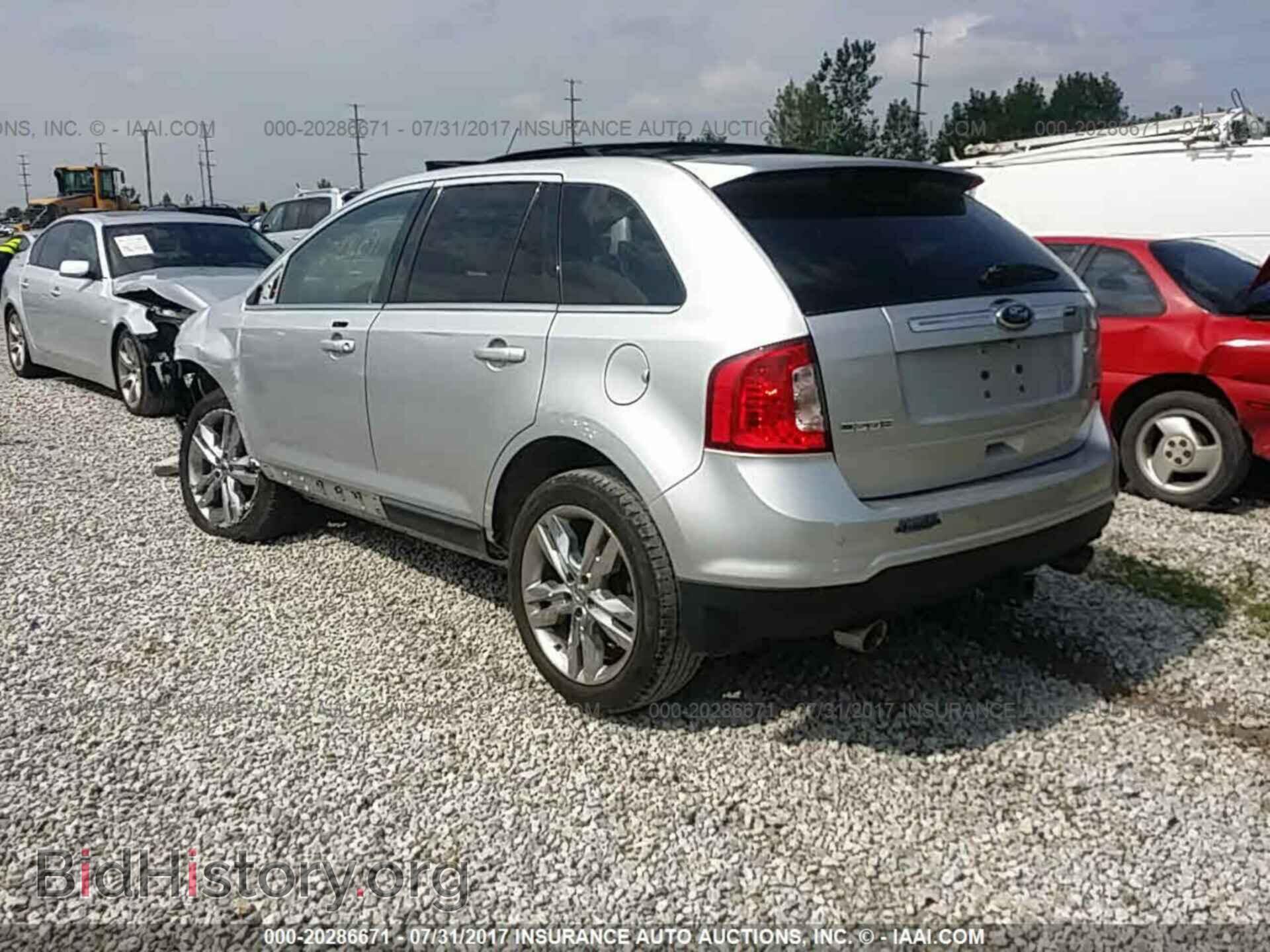 2011 Ford Edge - VIN: 2FMDK3KC8BBA30283 - Photo 3