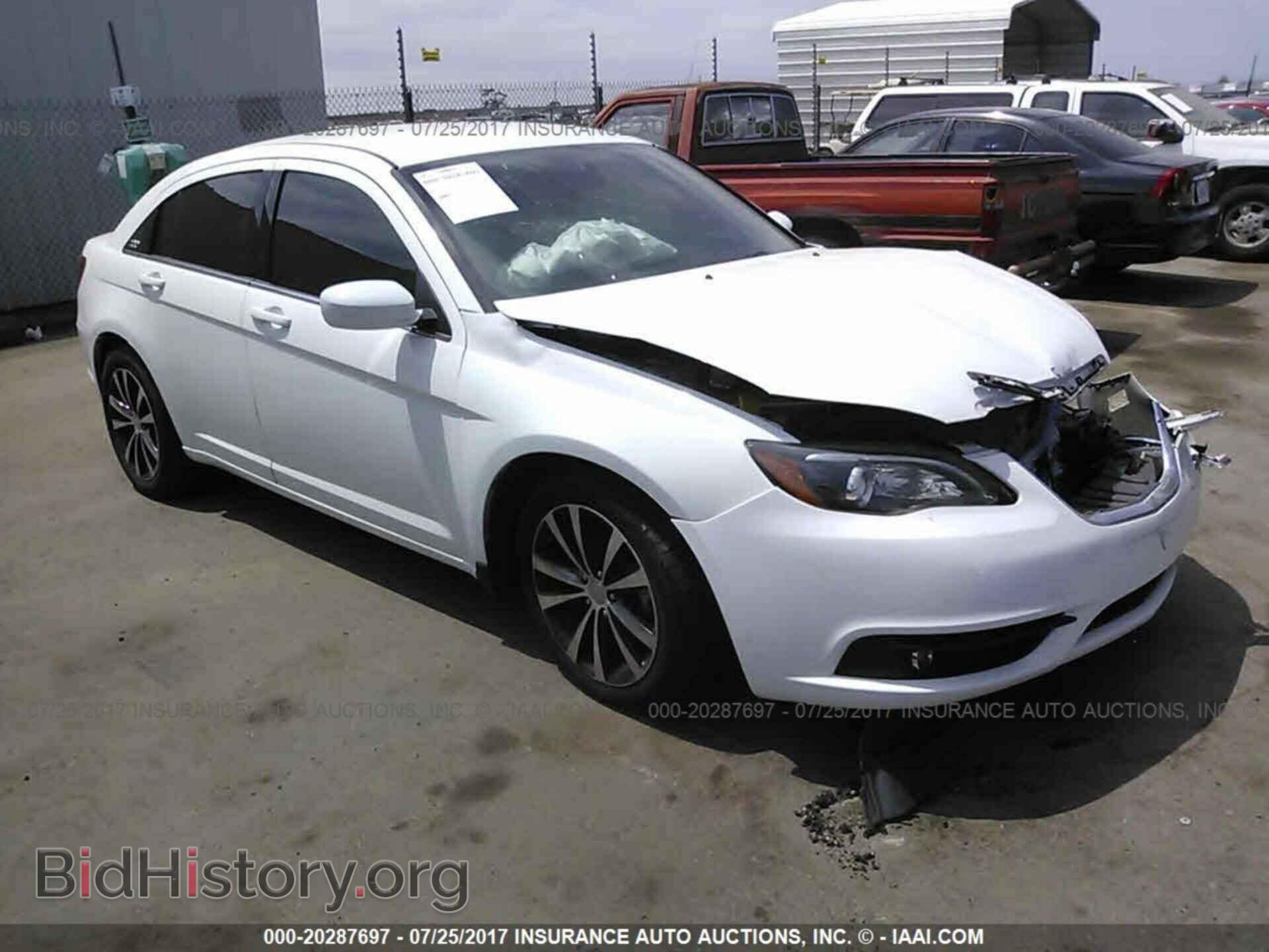 Фотография 1C3CCBBG9DN745580 - Chrysler 200 2013