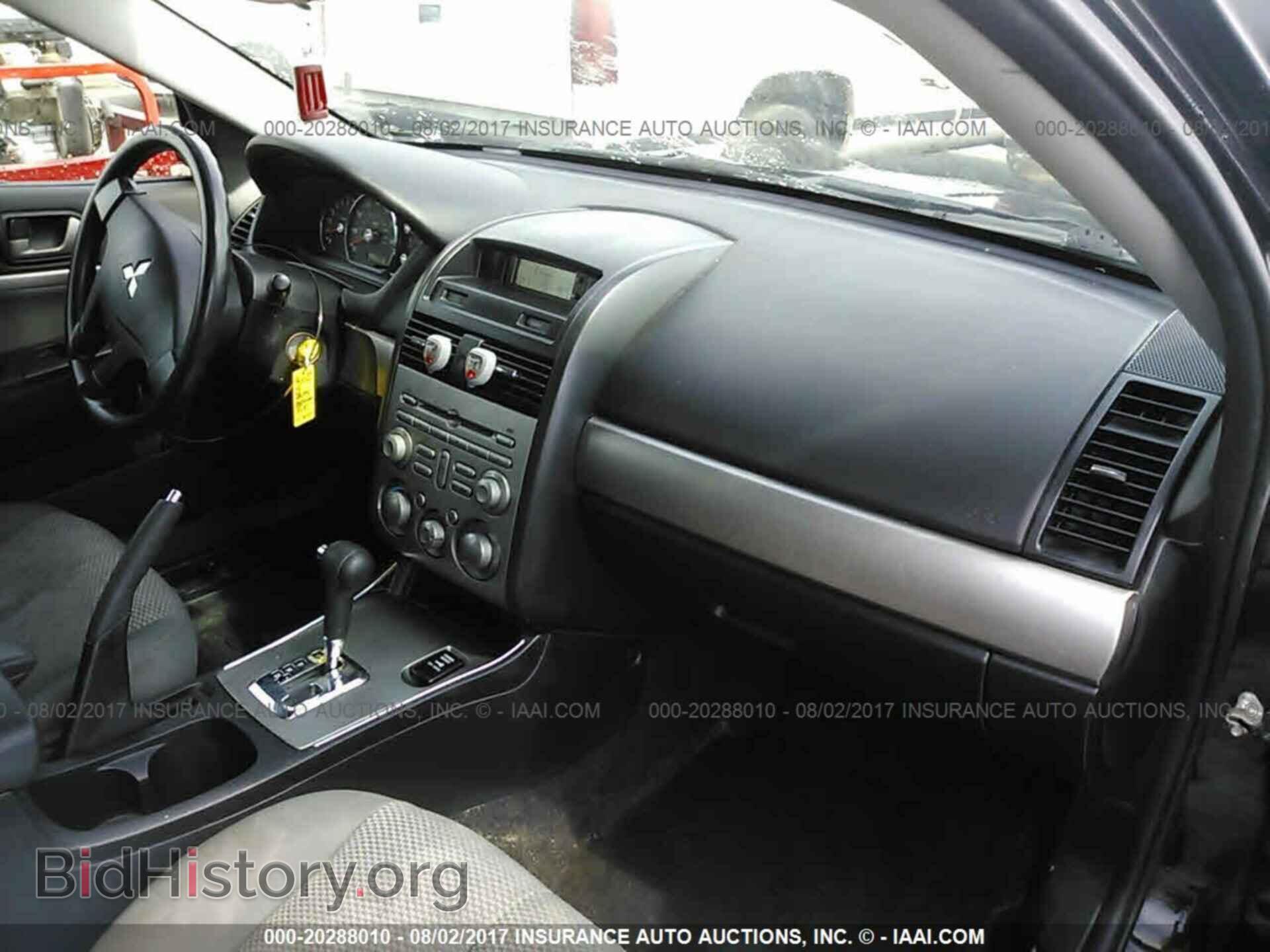 2011 Mitsubishi Galant - VIN: 4A32B2FFXBE012069 - Фото 5