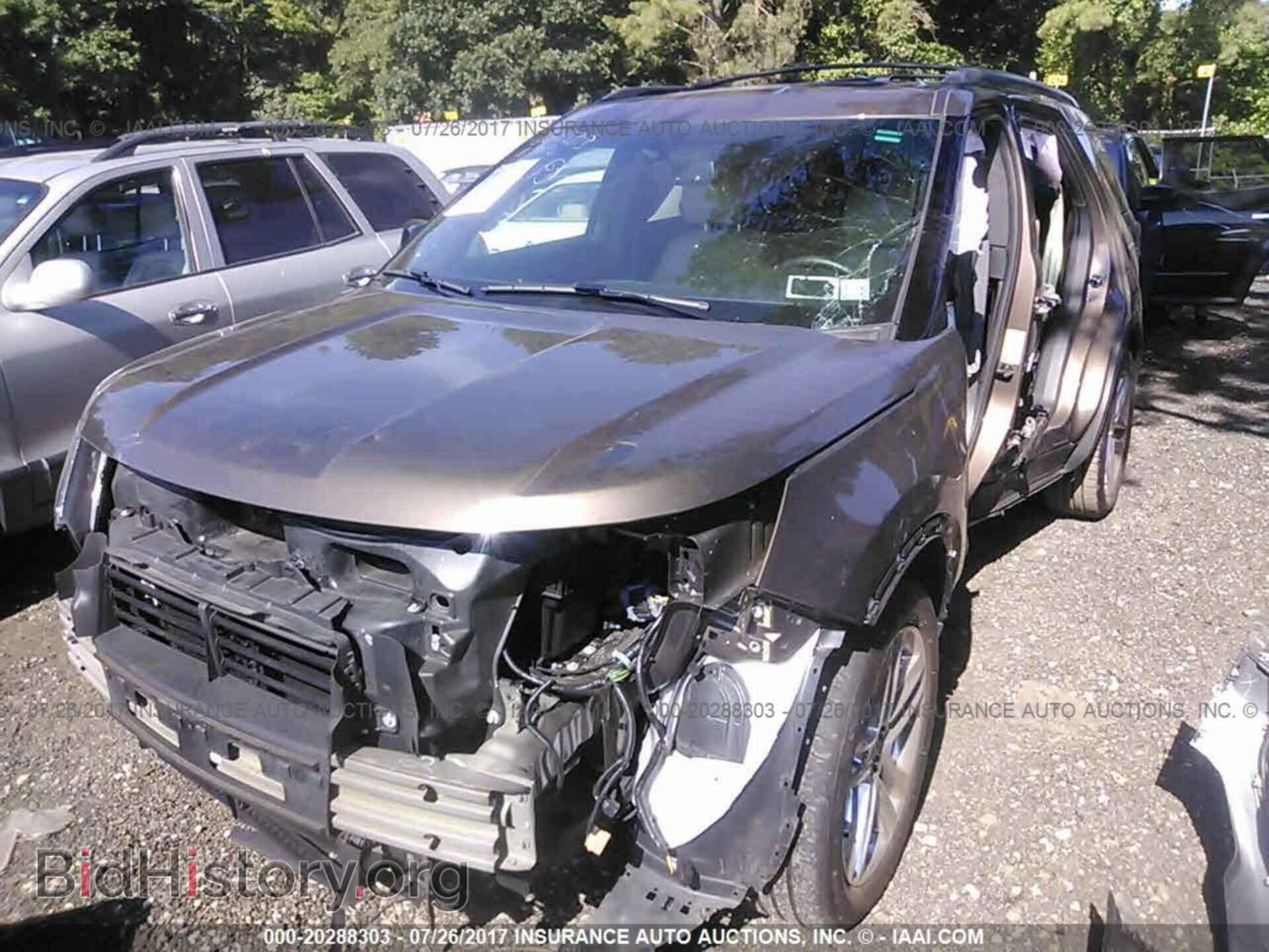 2016 Ford Explorer - VIN: 1FM5K8D85GGB90857 - Photo 2