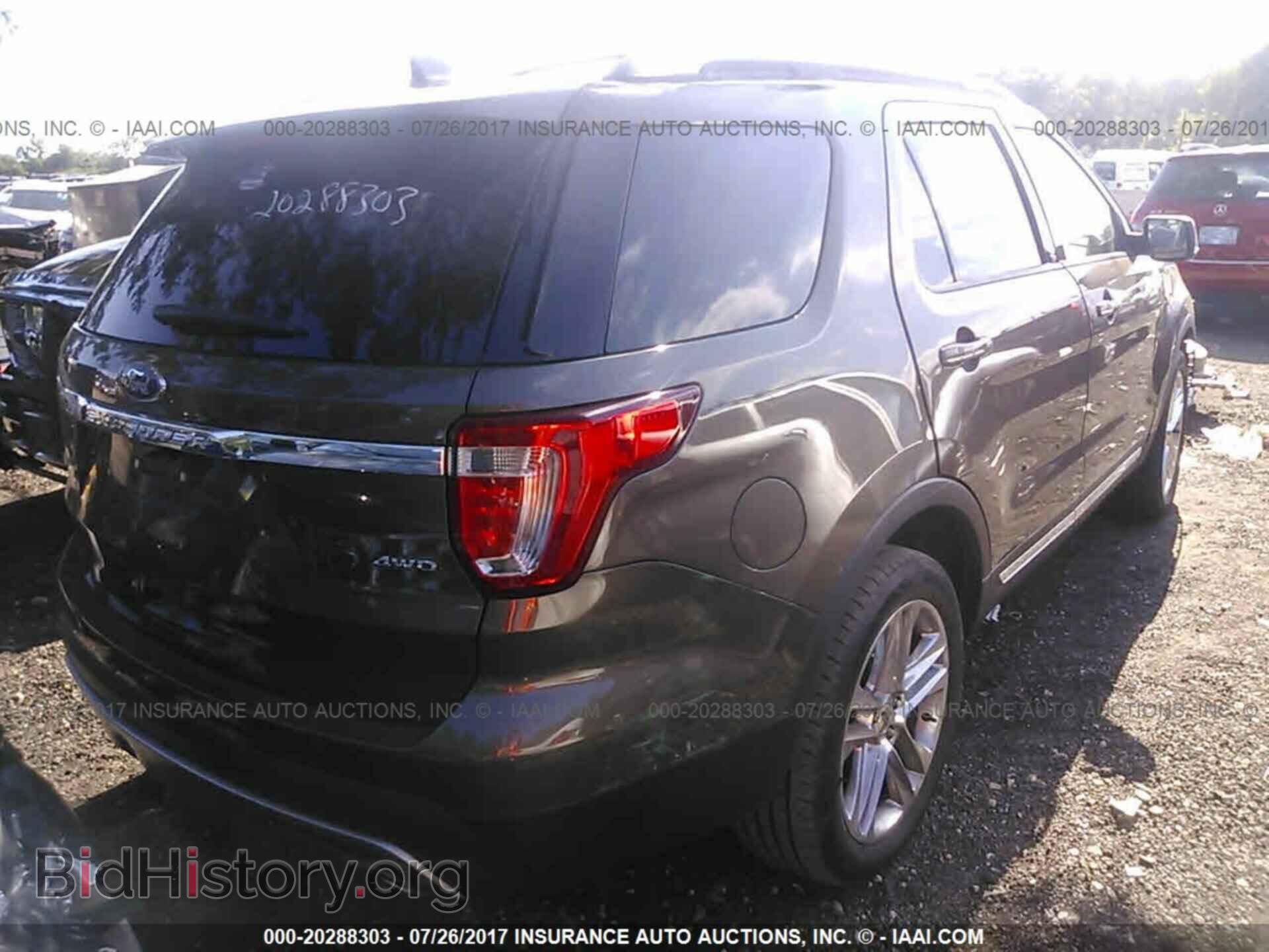 2016 Ford Explorer - VIN: 1FM5K8D85GGB90857 - Photo 4