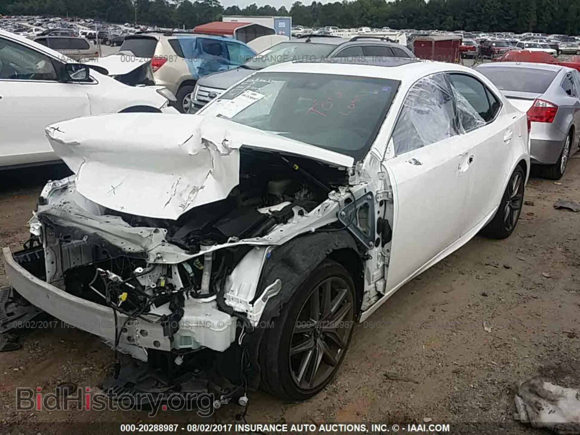 2015 Lexus Is - VIN: JTHCF1D22F5020788 - Photo 2