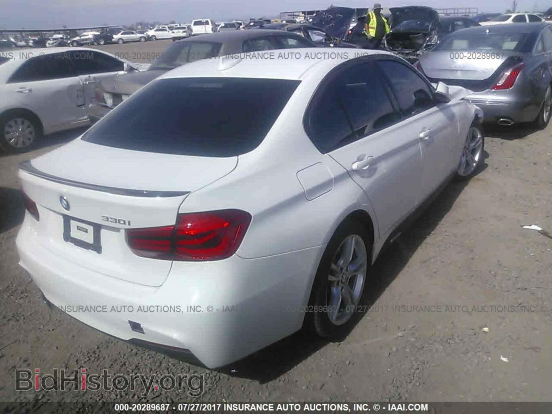 2017 Bmw 330 - VIN: WBA8B9C53HK676562 - Фото 4