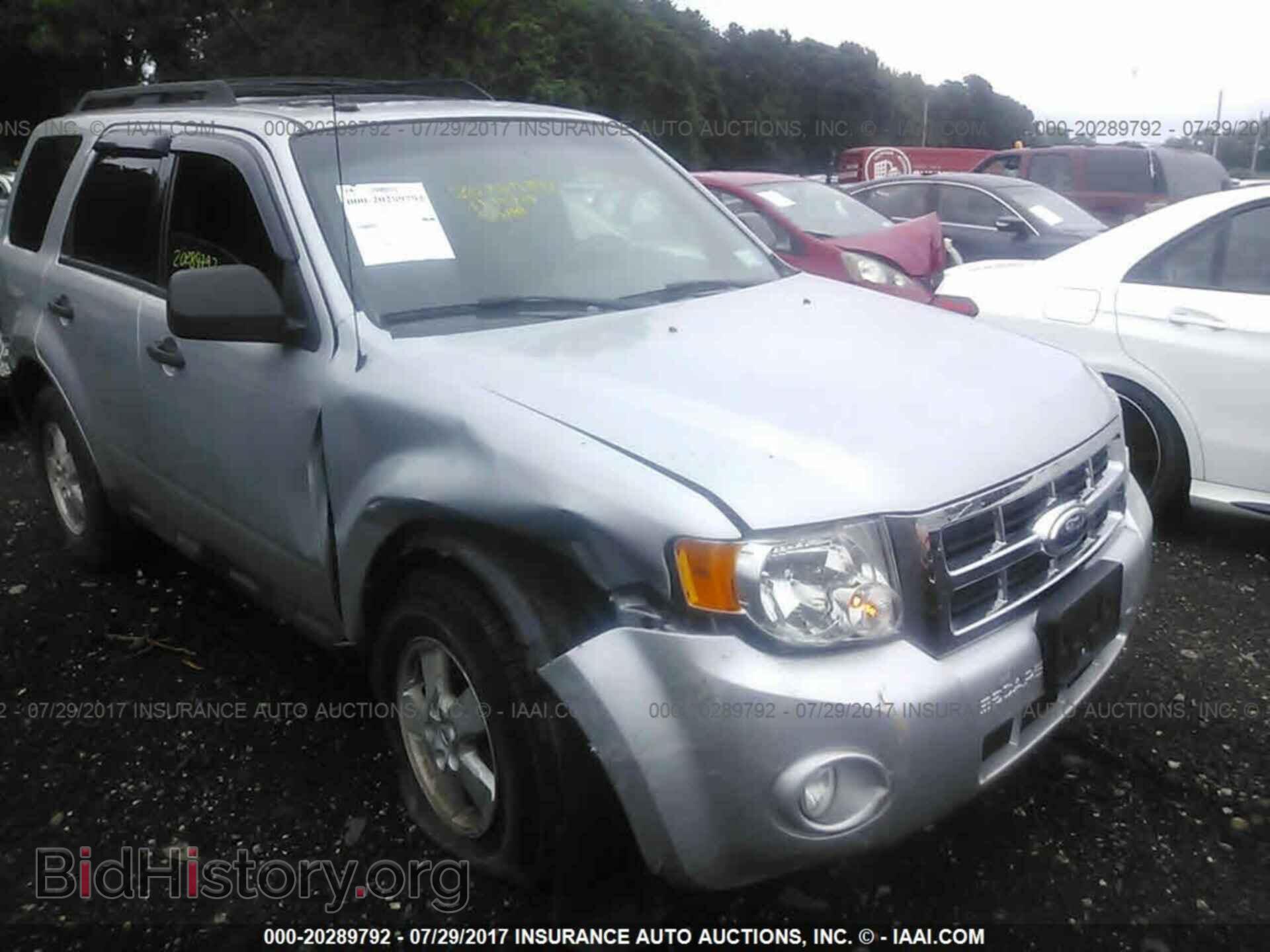 2011 Ford Escape - VIN: 1FMCU9D79BKC49302 - Фото 6