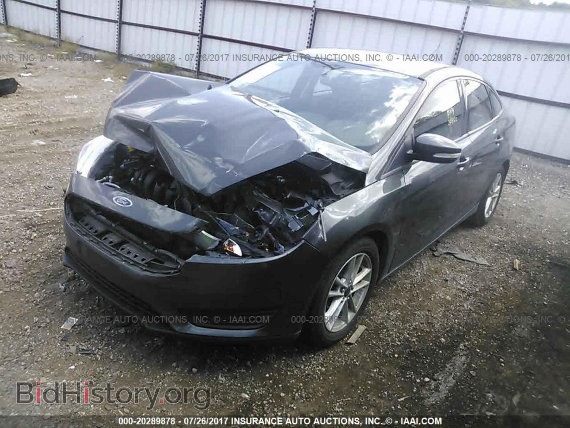 2015 Ford Focus - VIN: 1FADP3F24FL204160 - Фото 2