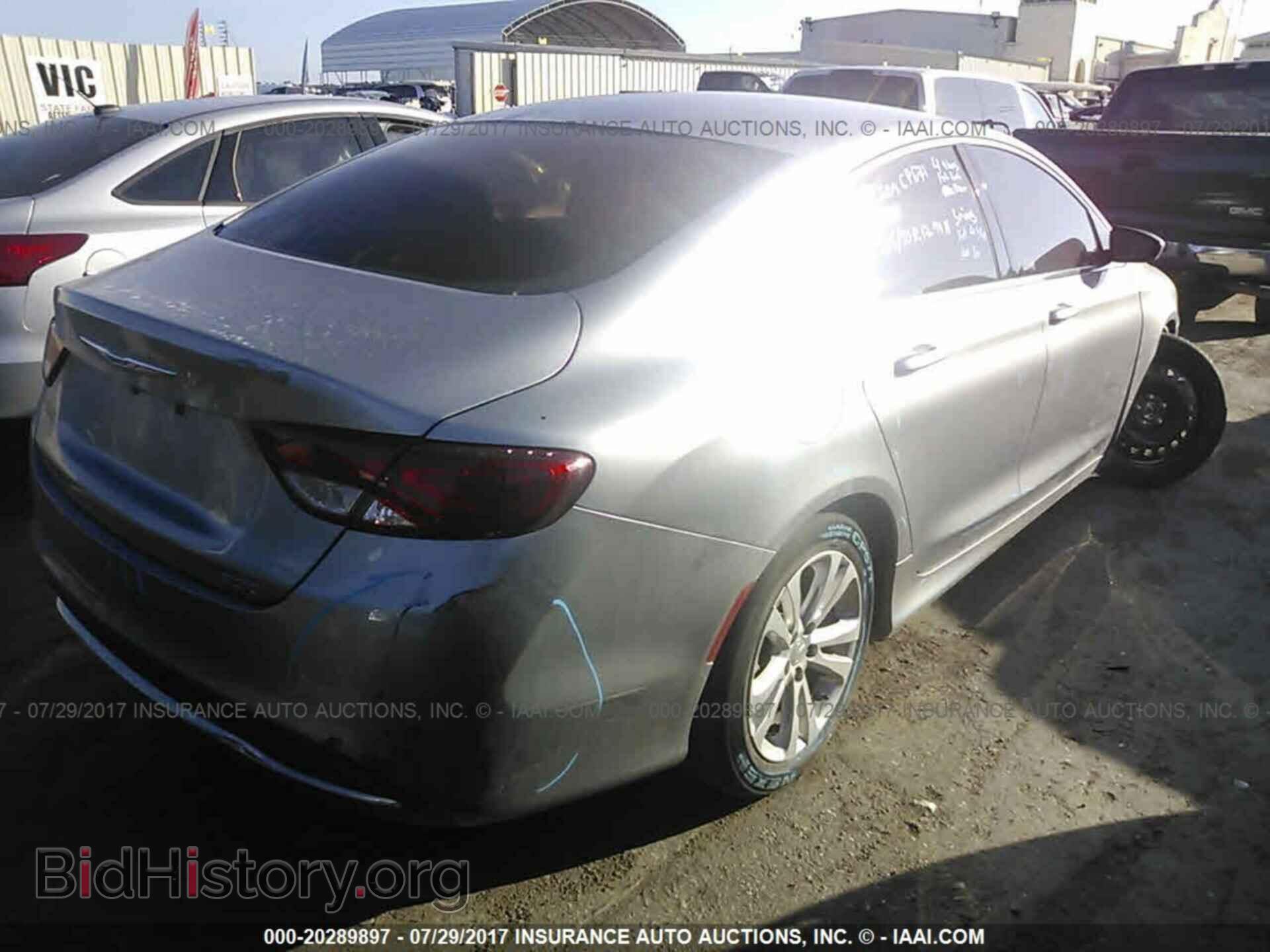 2016 Chrysler 200 - VIN: 1C3CCCAB0GN132828 - Фото 4