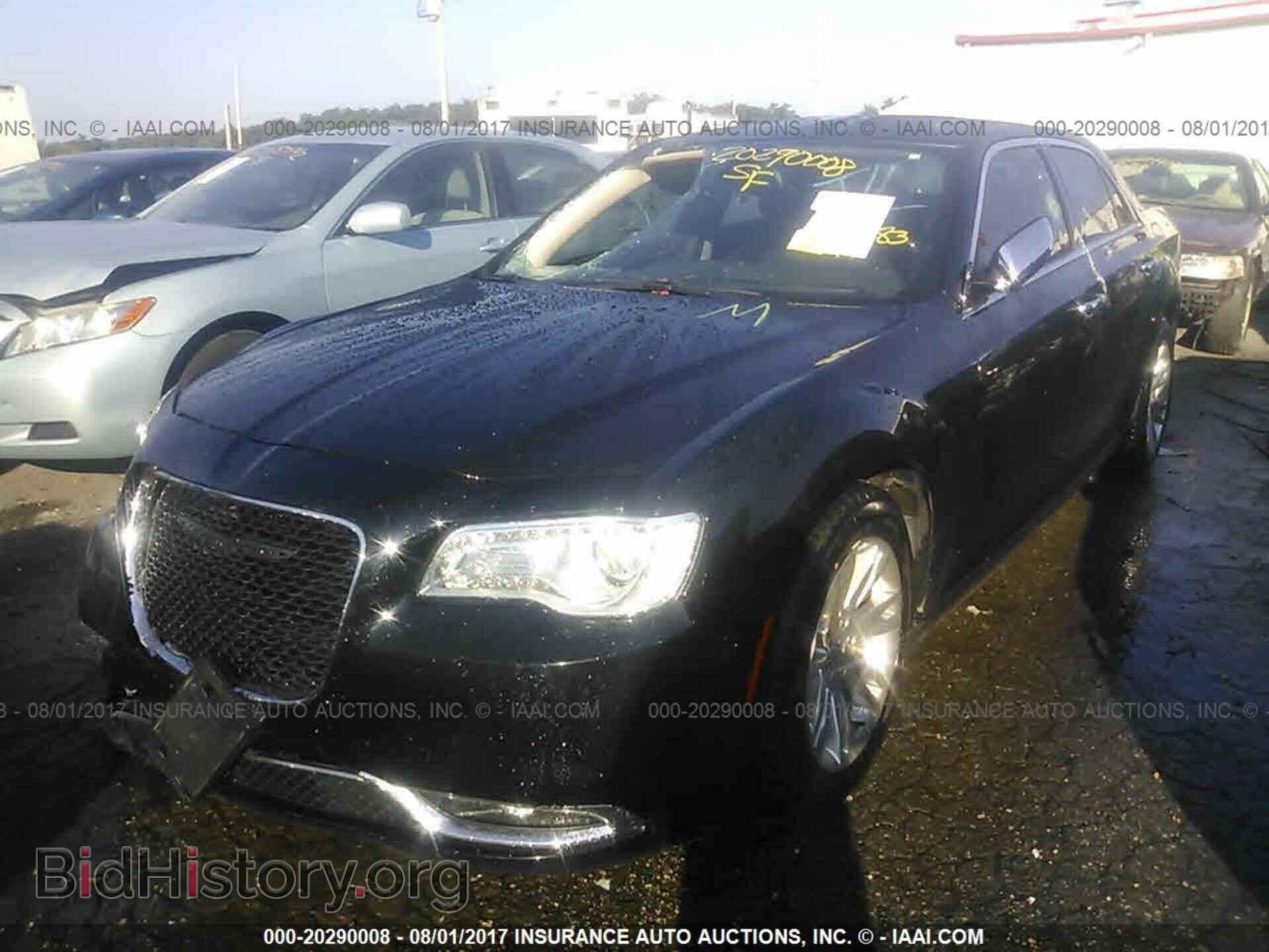 2015 Chrysler 300c - VIN: 2C3CCAEG9FH755365 - Фото 2