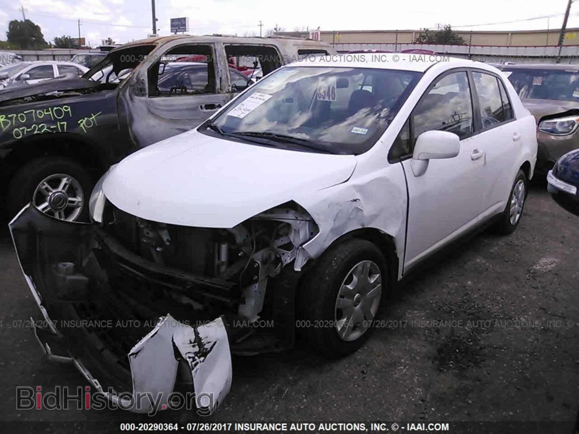 2011 Nissan Versa - VIN: 3N1BC1AP1BL453621 - Photo 2