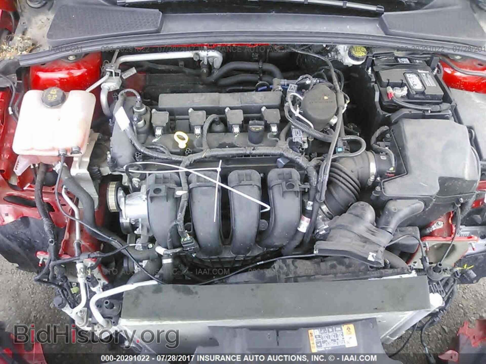 2016 Ford Focus - VIN: 1FADP3K24GL276337 - Photo 10