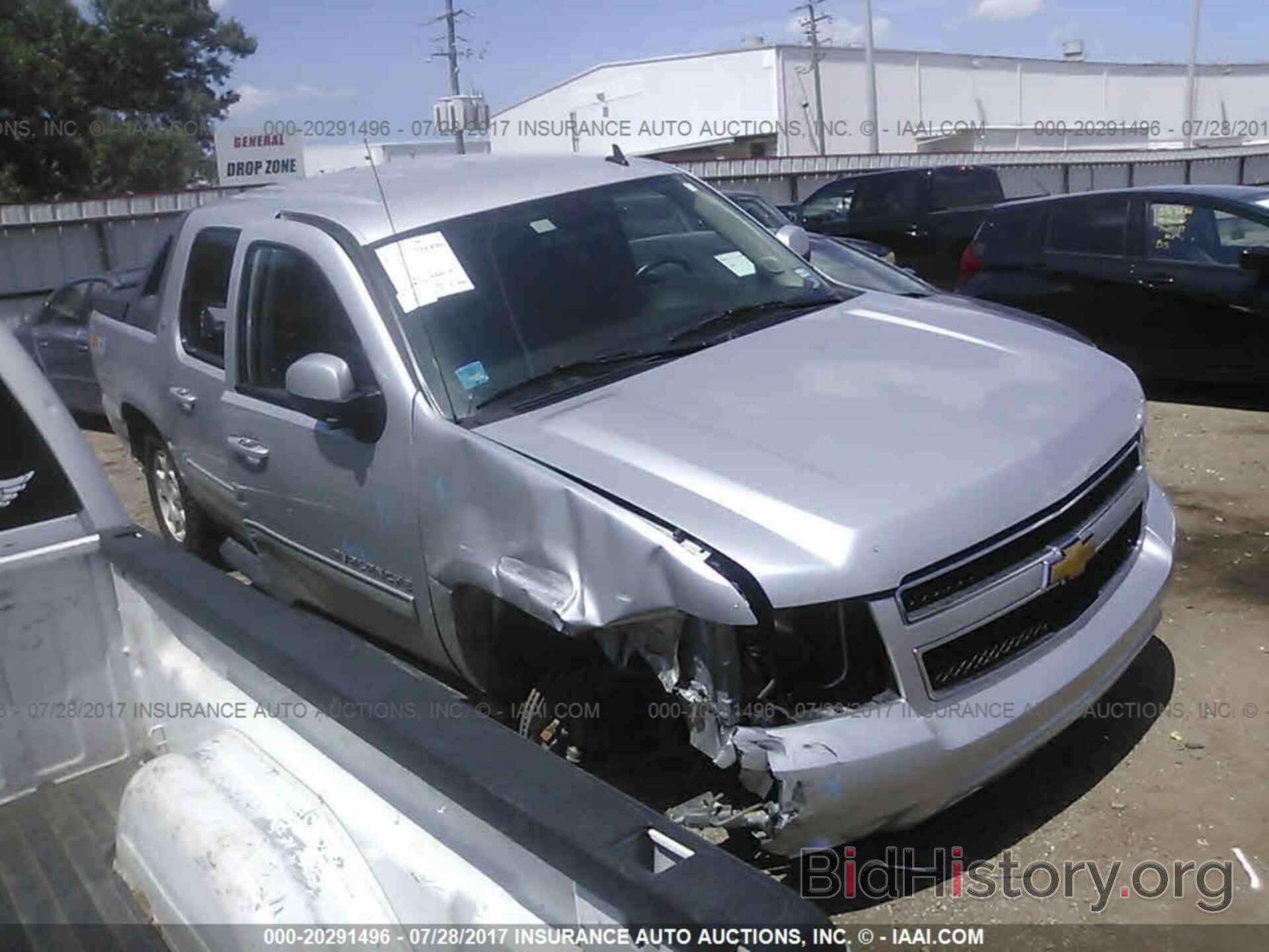 Photo 3GNTKFE71CG156555 - Chevrolet Avalanche 2012