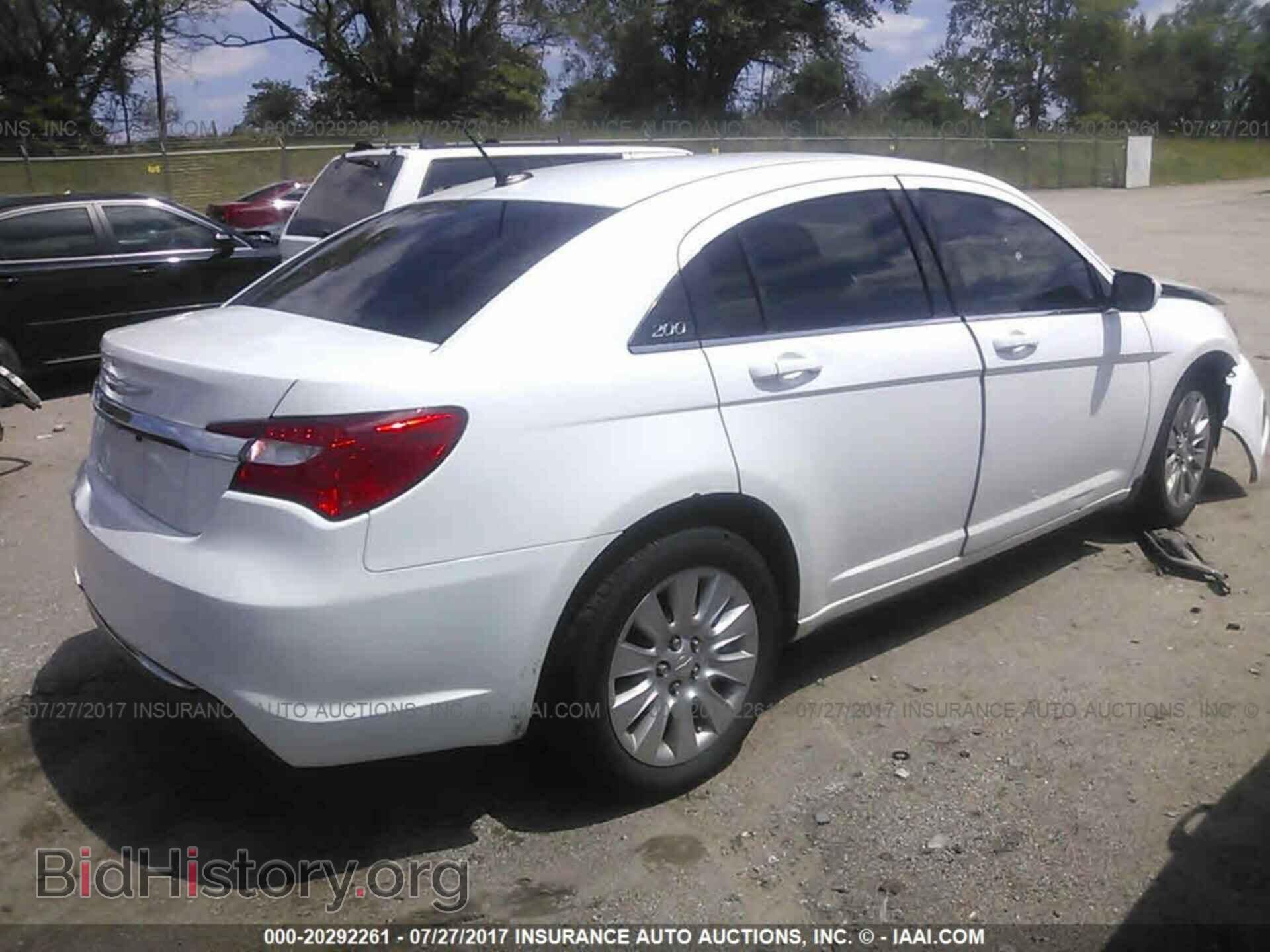 2013 Chrysler 200 - VIN: 1C3CCBAB9DN733869 - Photo 4
