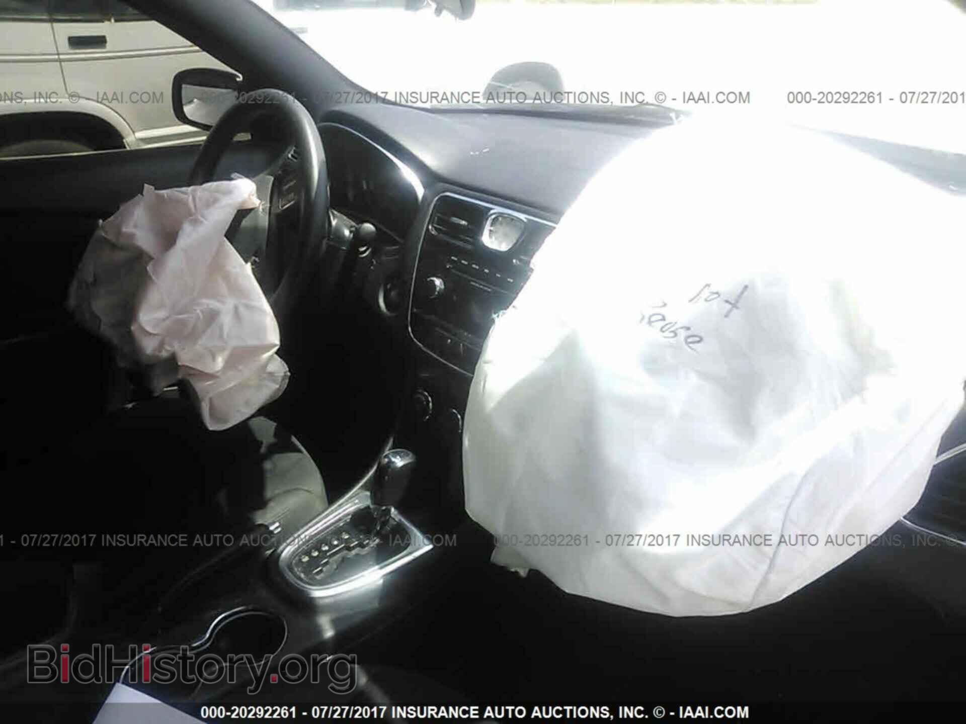 2013 Chrysler 200 - VIN: 1C3CCBAB9DN733869 - Photo 5
