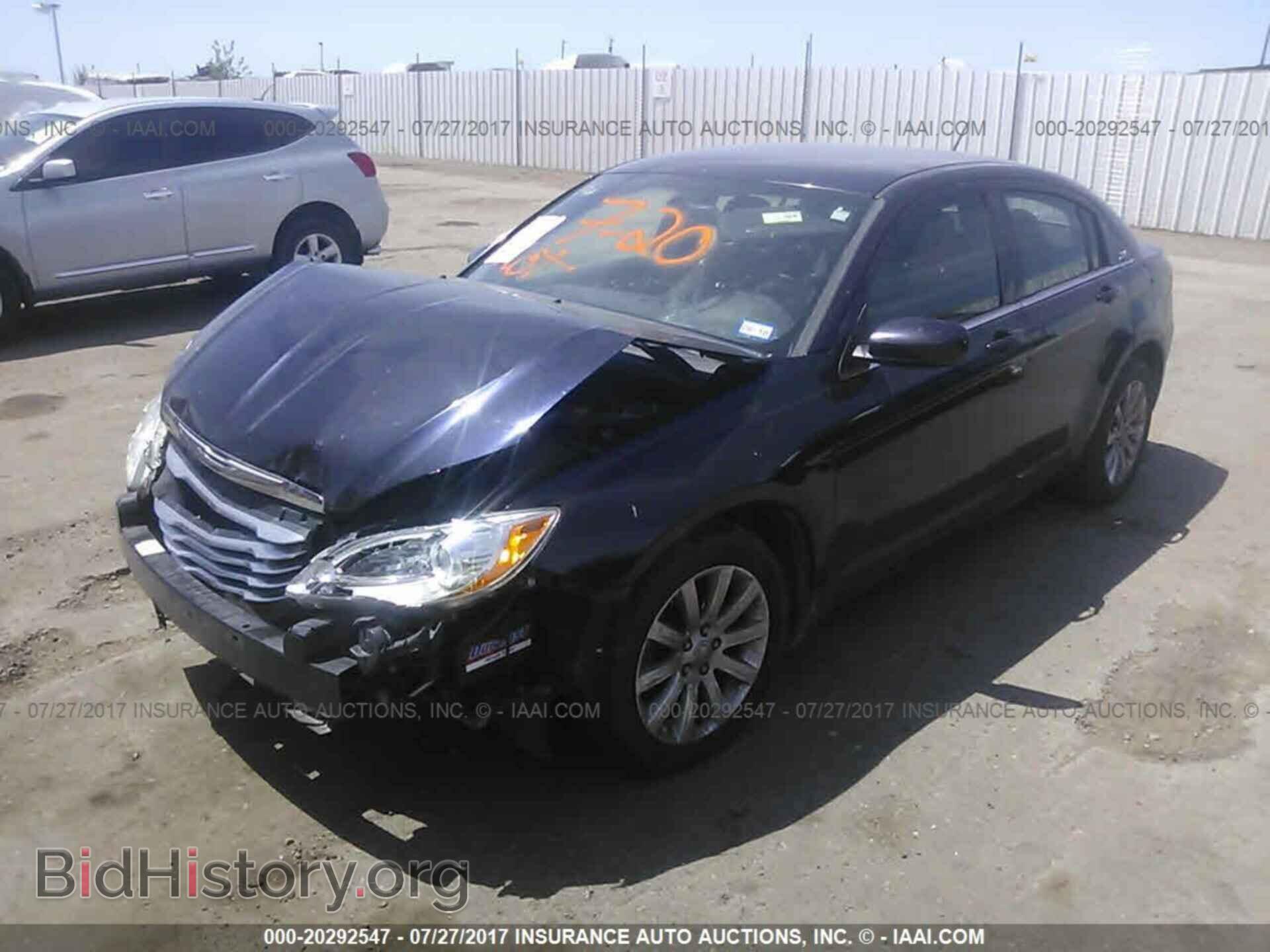 2012 Chrysler 200 - VIN: 1C3CCBBB4CN302983 - Фото 2