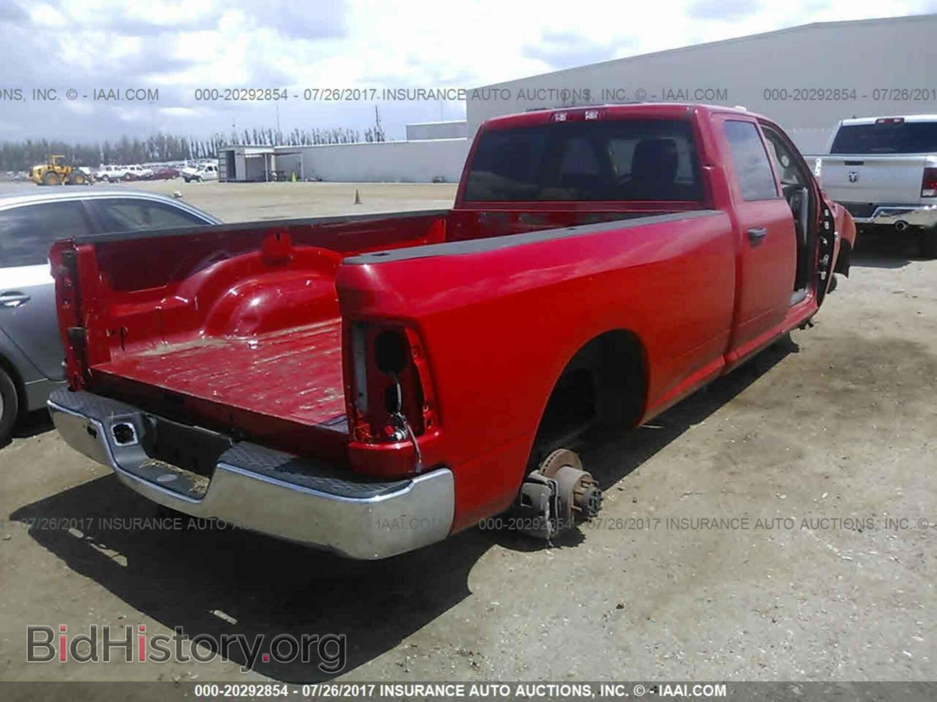 2011 Dodge Ram 3500 - VIN: 3D73Y3CL8BG512235 - Фото 4