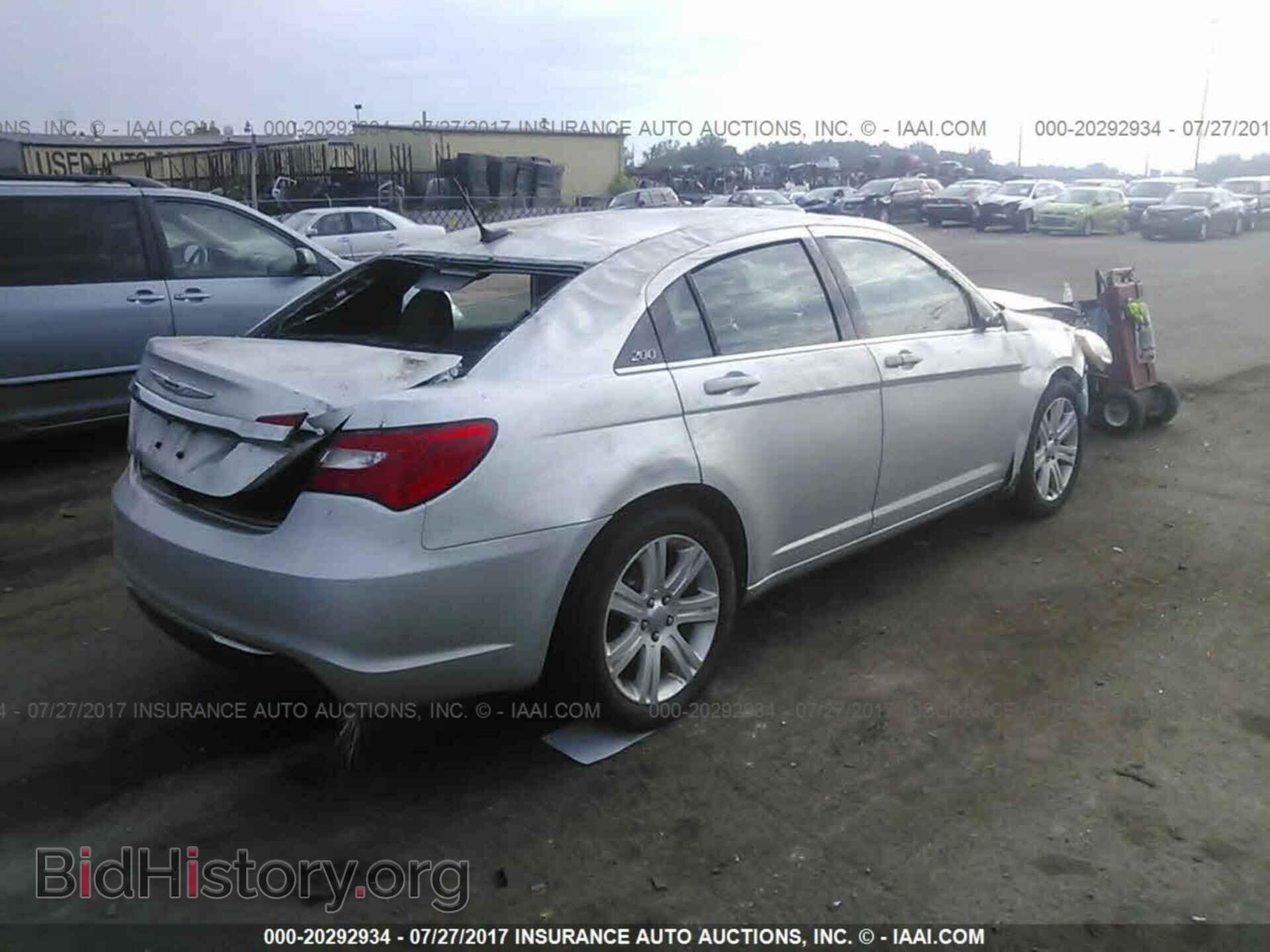 2012 Chrysler 200 - VIN: 1C3CCBBB2CN131909 - Фото 4