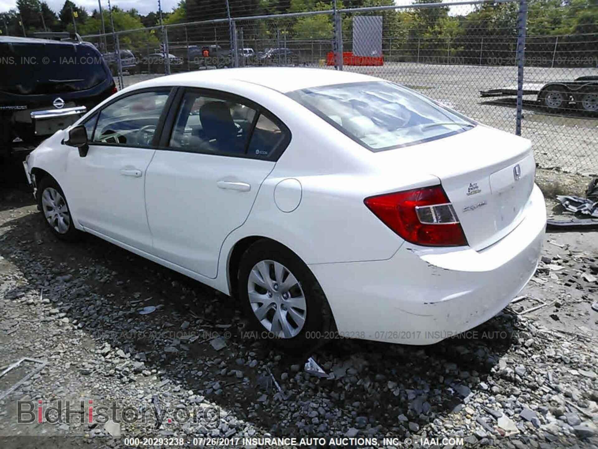 2012 Honda Civic - VIN: 2HGFB2F59CH611469 - Photo 3