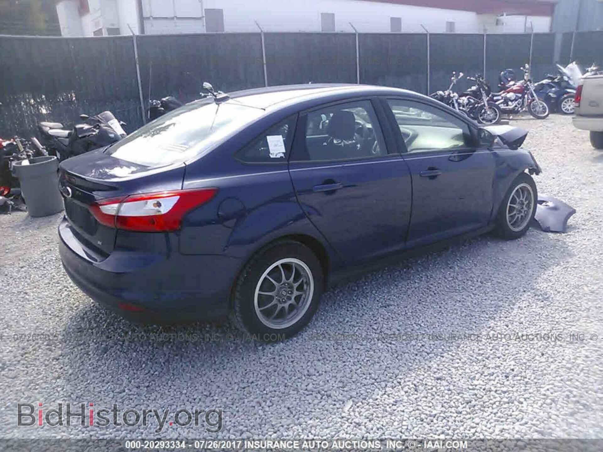 2012 Ford Focus - VIN: 1FAHP3F24CL109496 - Photo 4