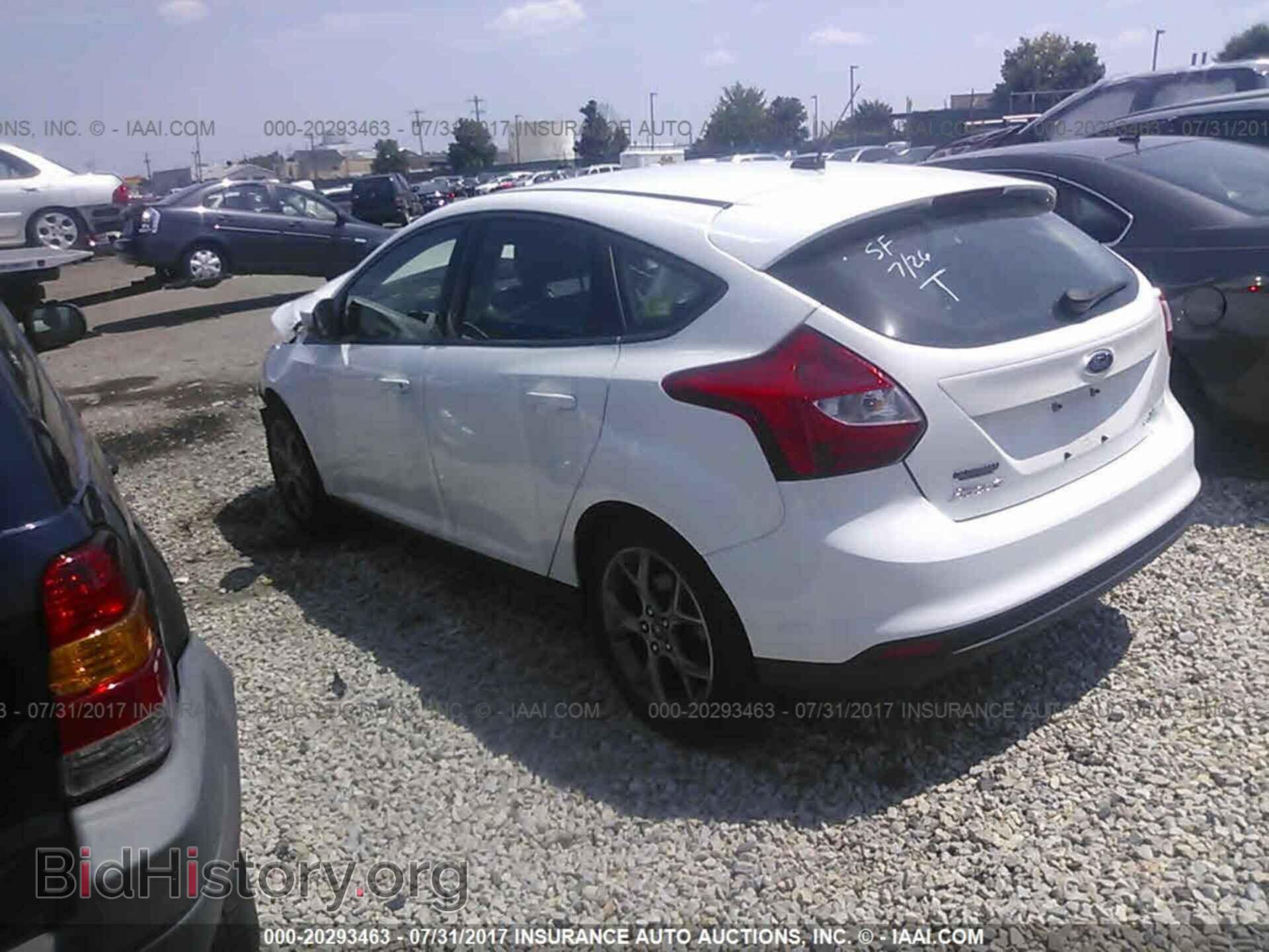 2013 Ford Focus - VIN: 1FADP3K29DL360004 - Фото 3