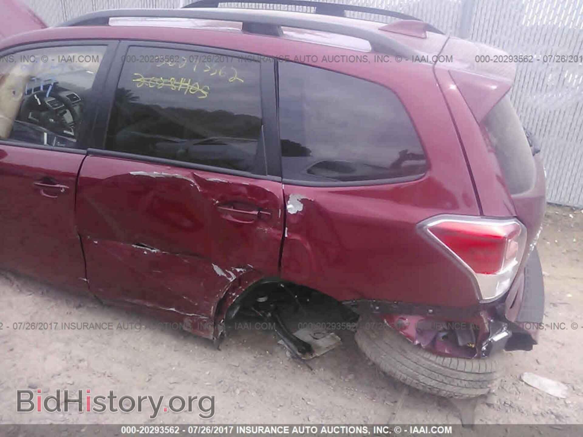 2017 Subaru Forester - VIN: JF2SJAGC2HH805587 - Photo 6