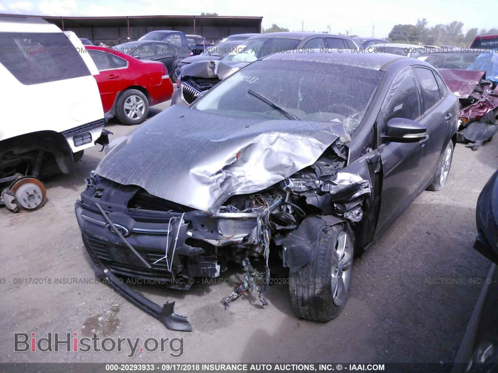 2013 Ford Focus - VIN: 1FADP3F27DL245475 - Photo 2
