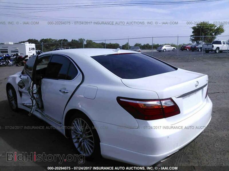 2011 Lexus LS (VIN JTHBL5EF3B5104061) — фото 3 из 10